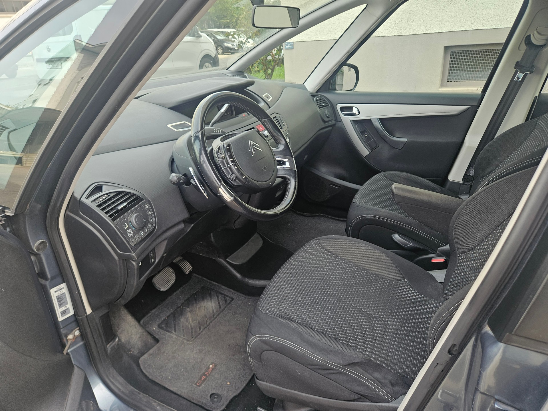 CITROEN Grand C4 Picasso 1.6 HDI 16V X-image-7