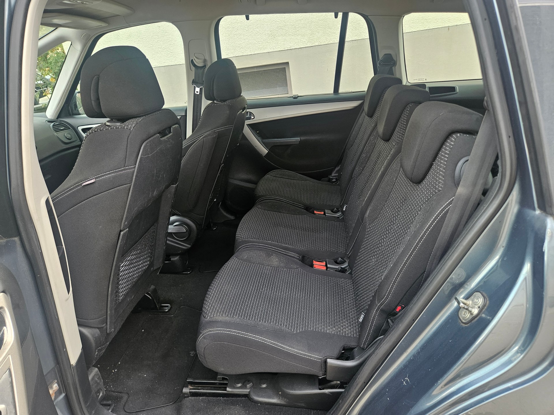 CITROEN Grand C4 Picasso 1.6 HDI 16V X-image-8