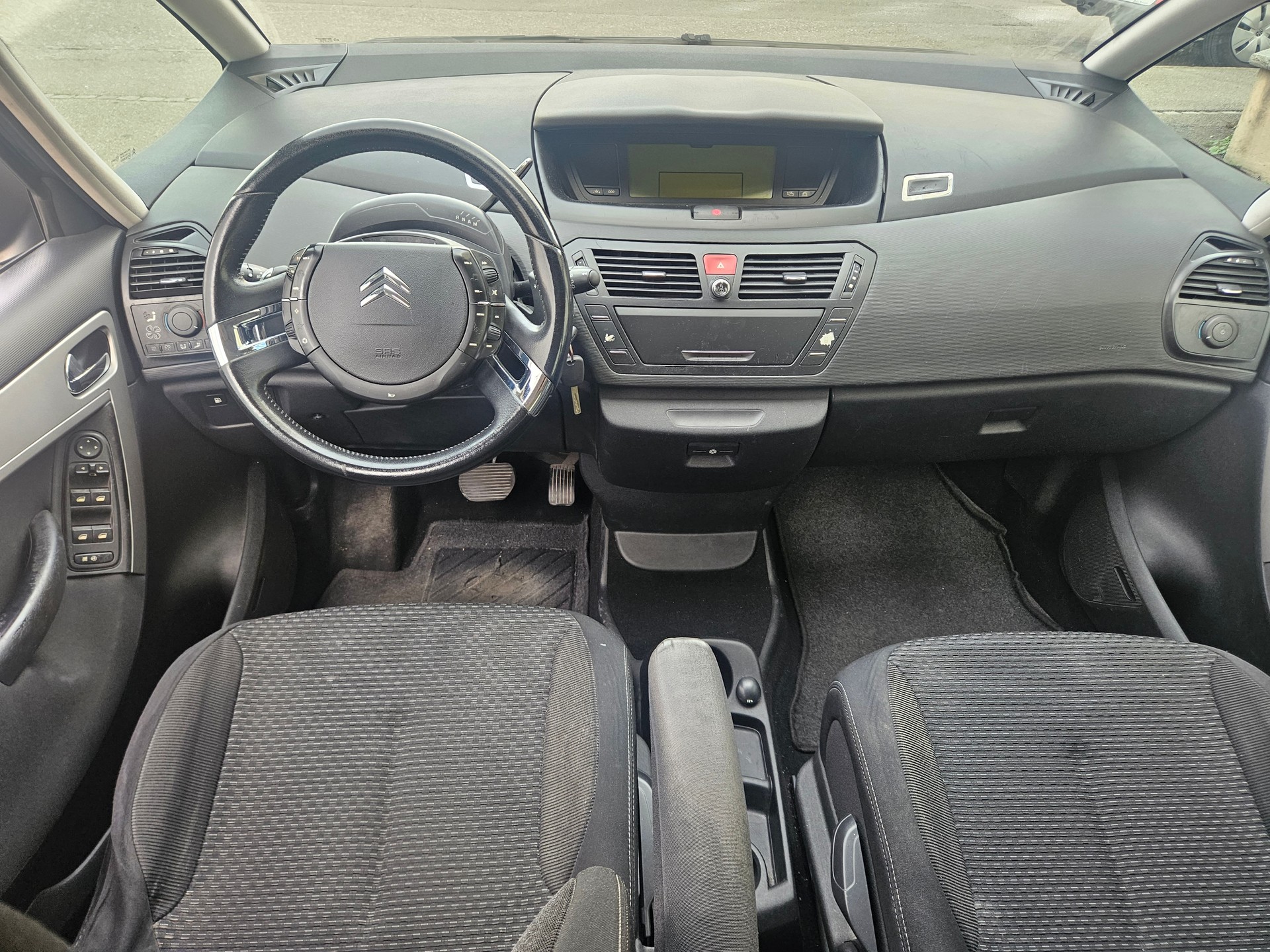 CITROEN Grand C4 Picasso 1.6 HDI 16V X-image-6