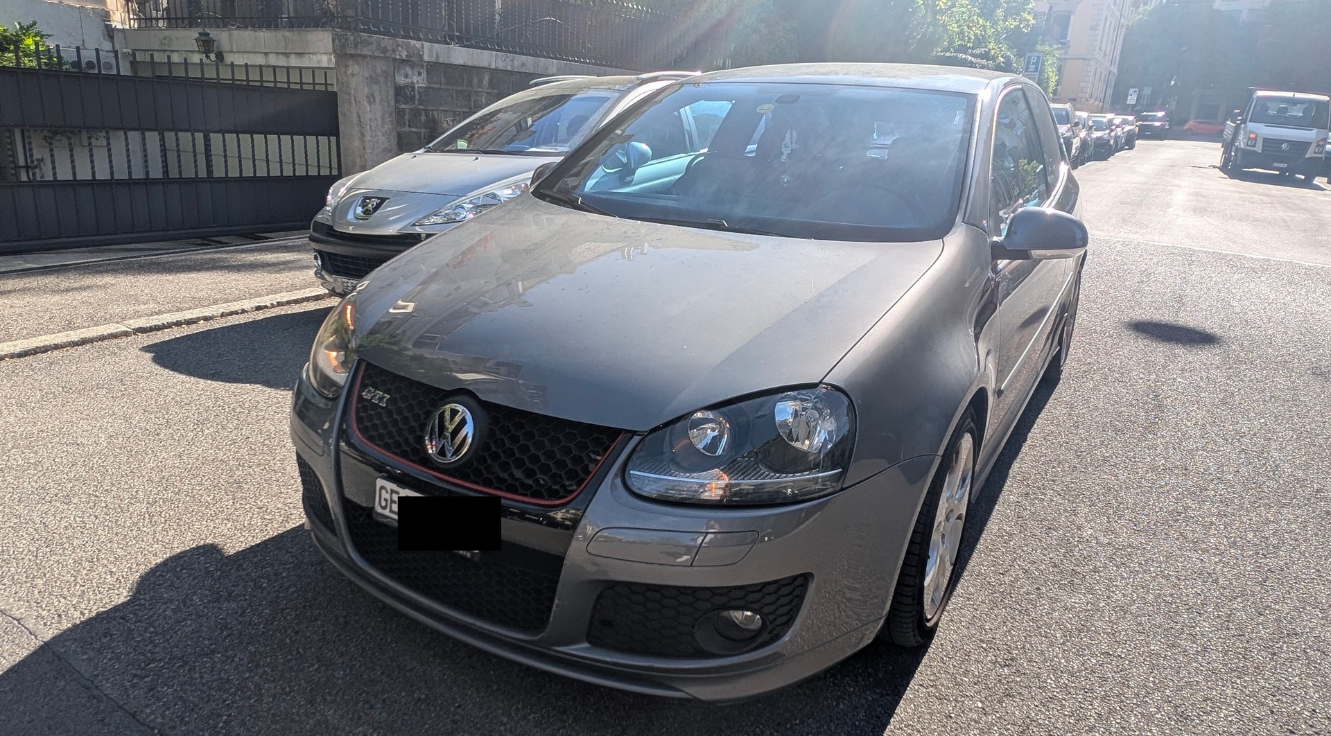 VW 2.0 FSI T GTI V (5)-image-1