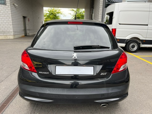 PEUGEOT 207 1.6 HDI Sport-image-12