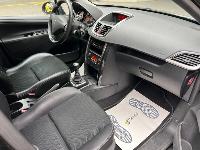 PEUGEOT 207 1.6 HDI Sport-image-7