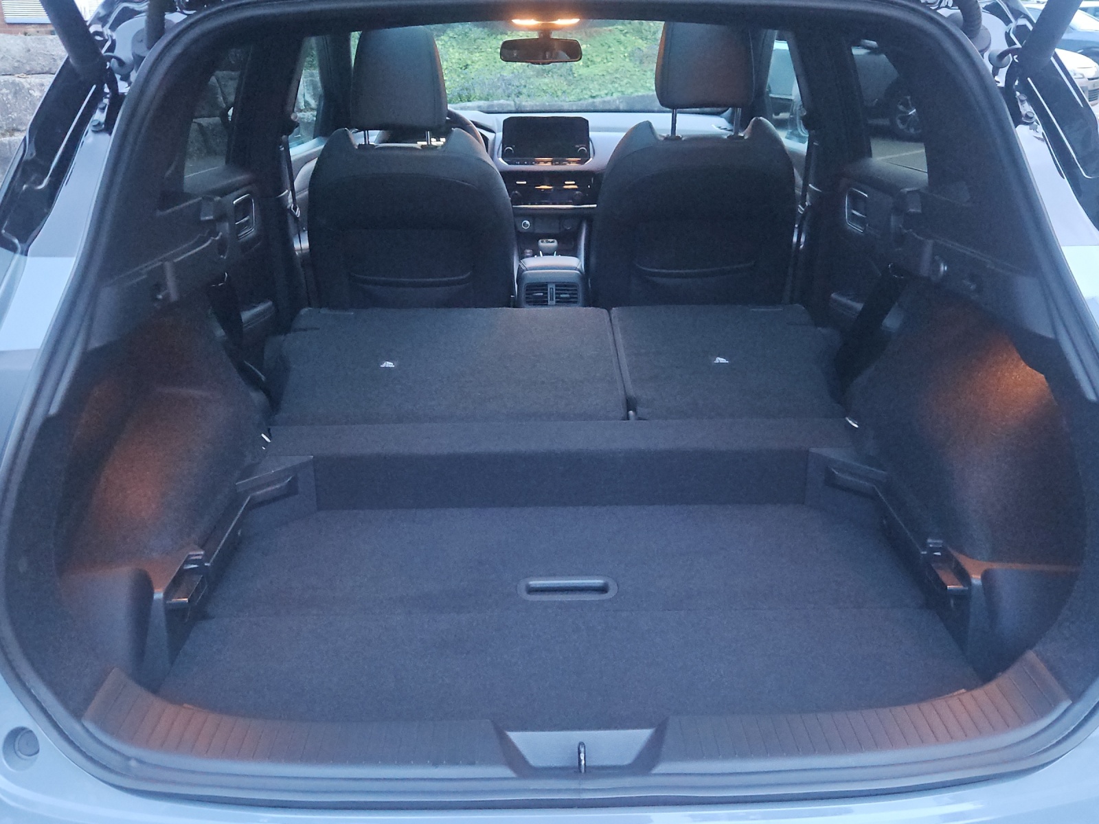 NISSAN Qashqai 1.3 DIG-T Tekna+ 4x4-image-14