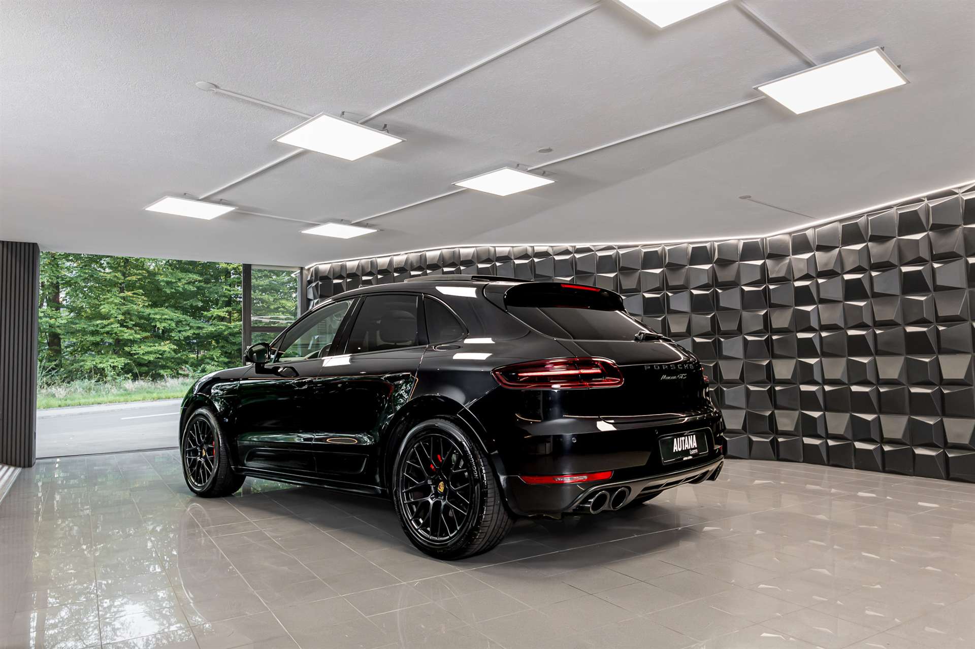 PORSCHE Macan GTS PDK-image-2