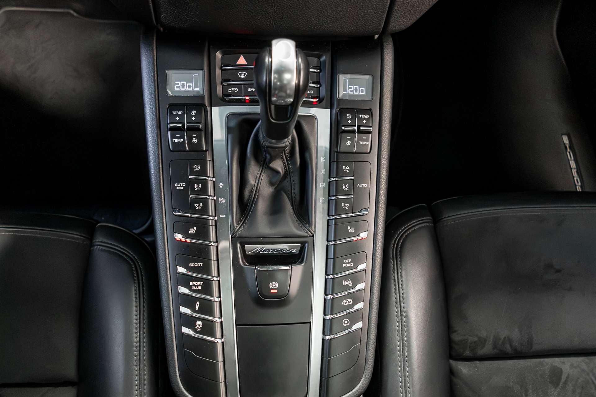 PORSCHE Macan GTS PDK-image-24