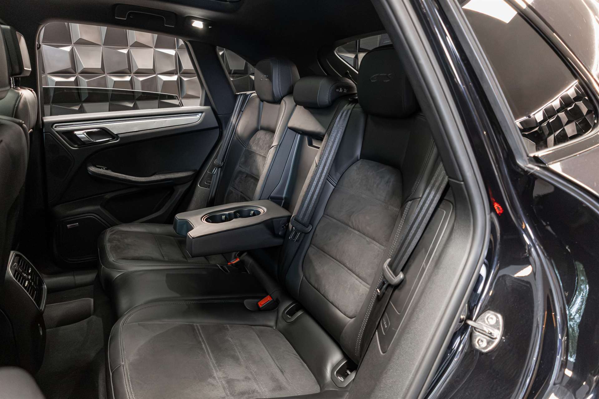 PORSCHE Macan GTS PDK-image-28