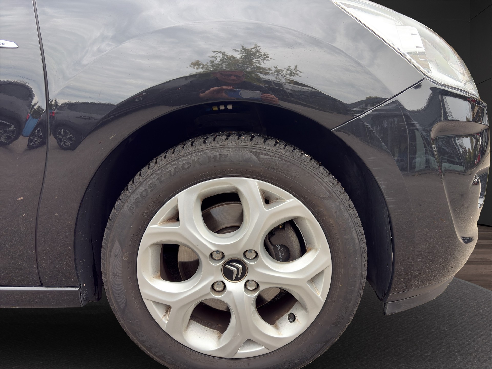 CITROEN C3 1.6 HDi 110 Exclusive-image-4