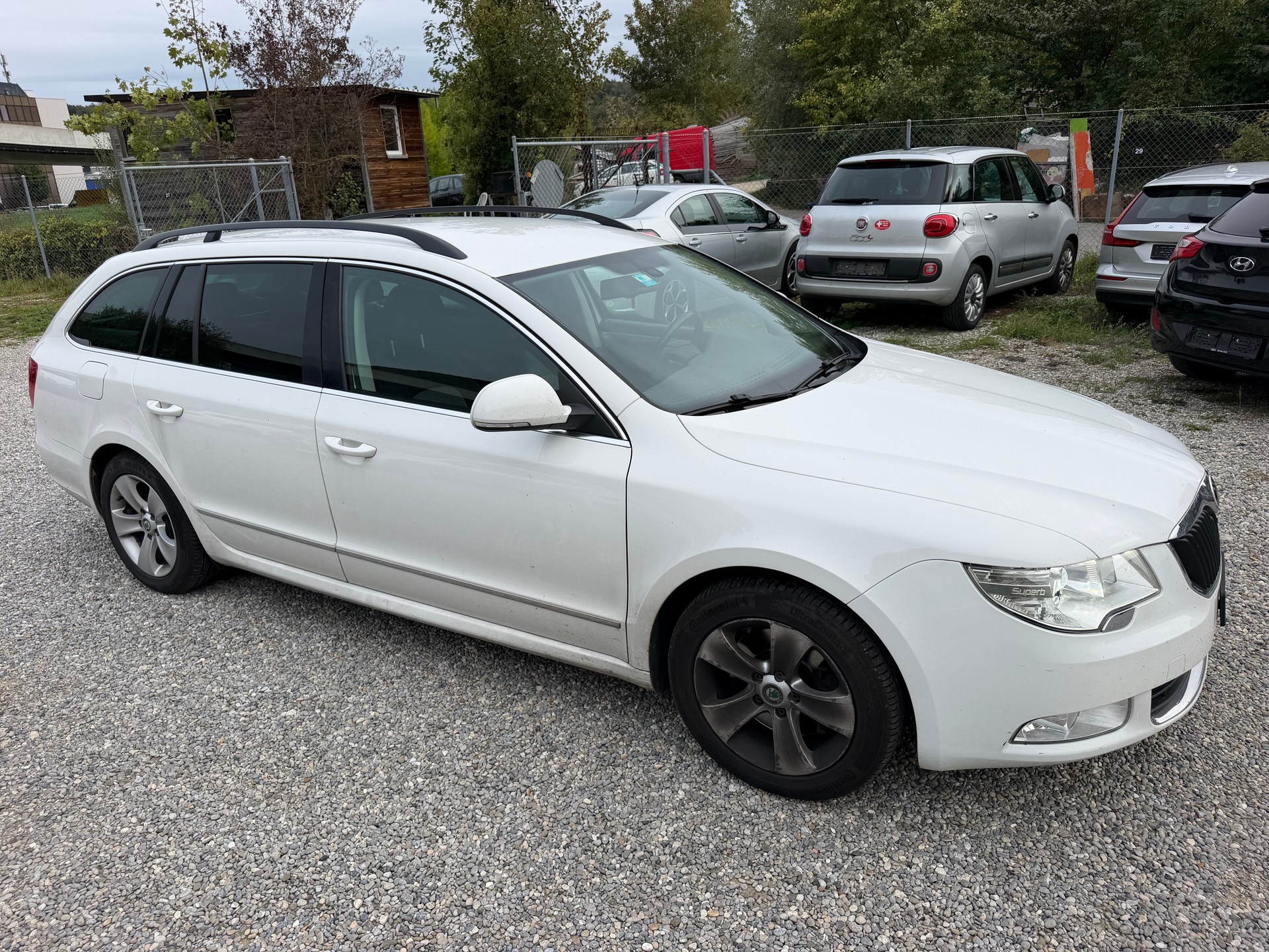 SKODA Superb Combi 1.6 TDi Greenline-image-2