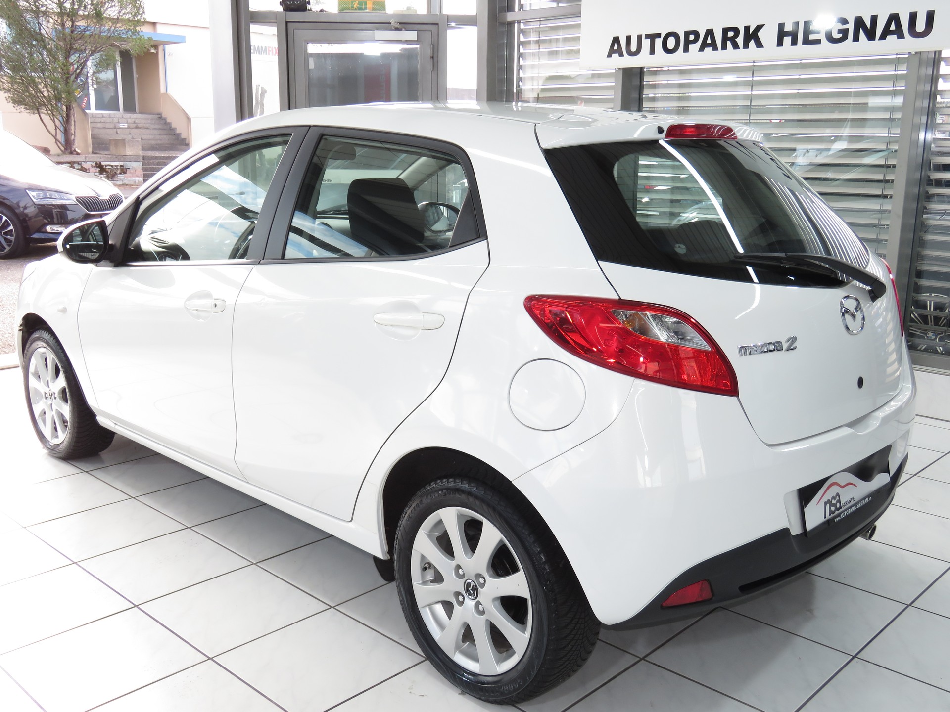 MAZDA 2 1.3i 16V Exclusive-image-5