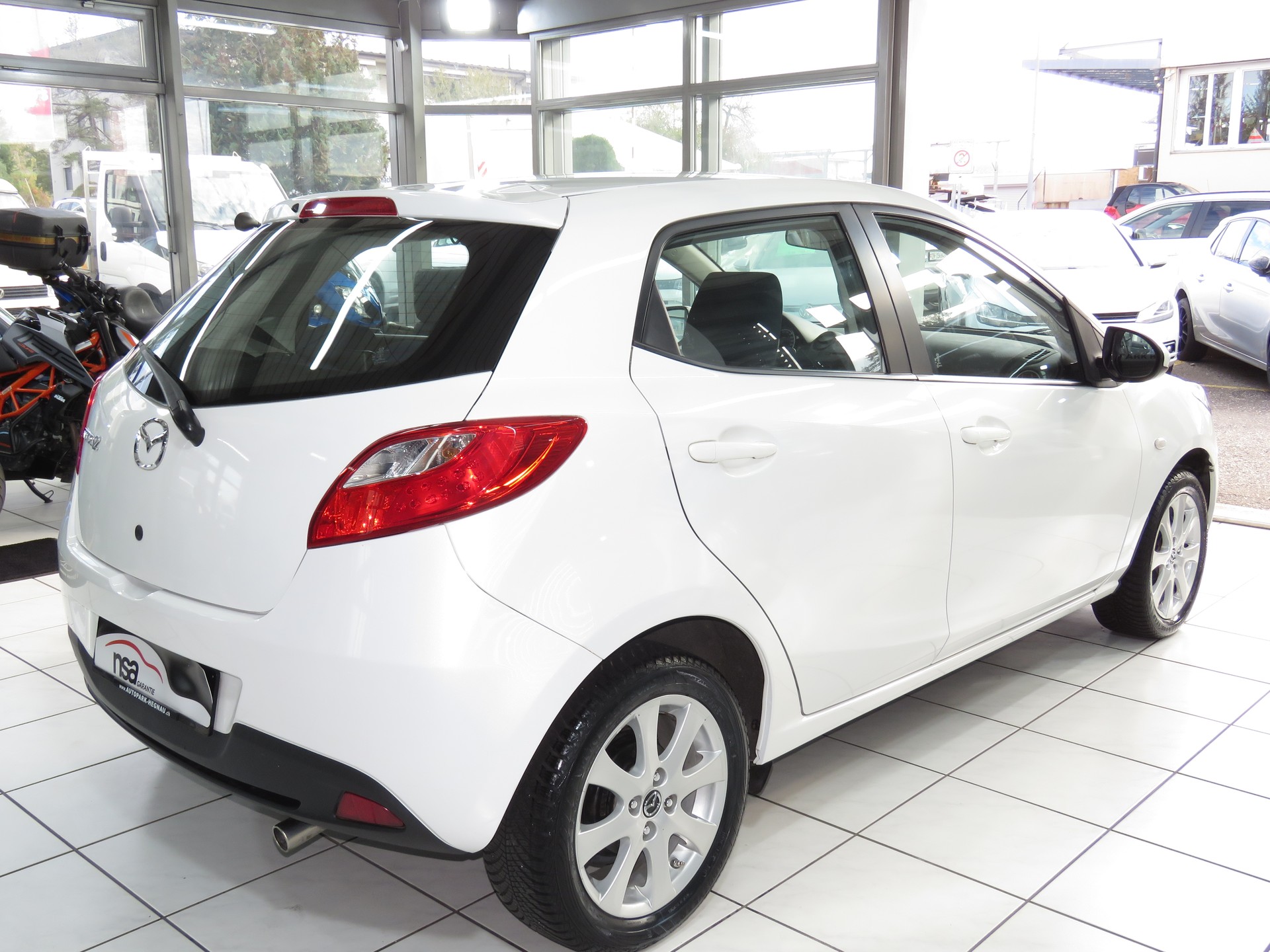 MAZDA 2 1.3i 16V Exclusive-image-3