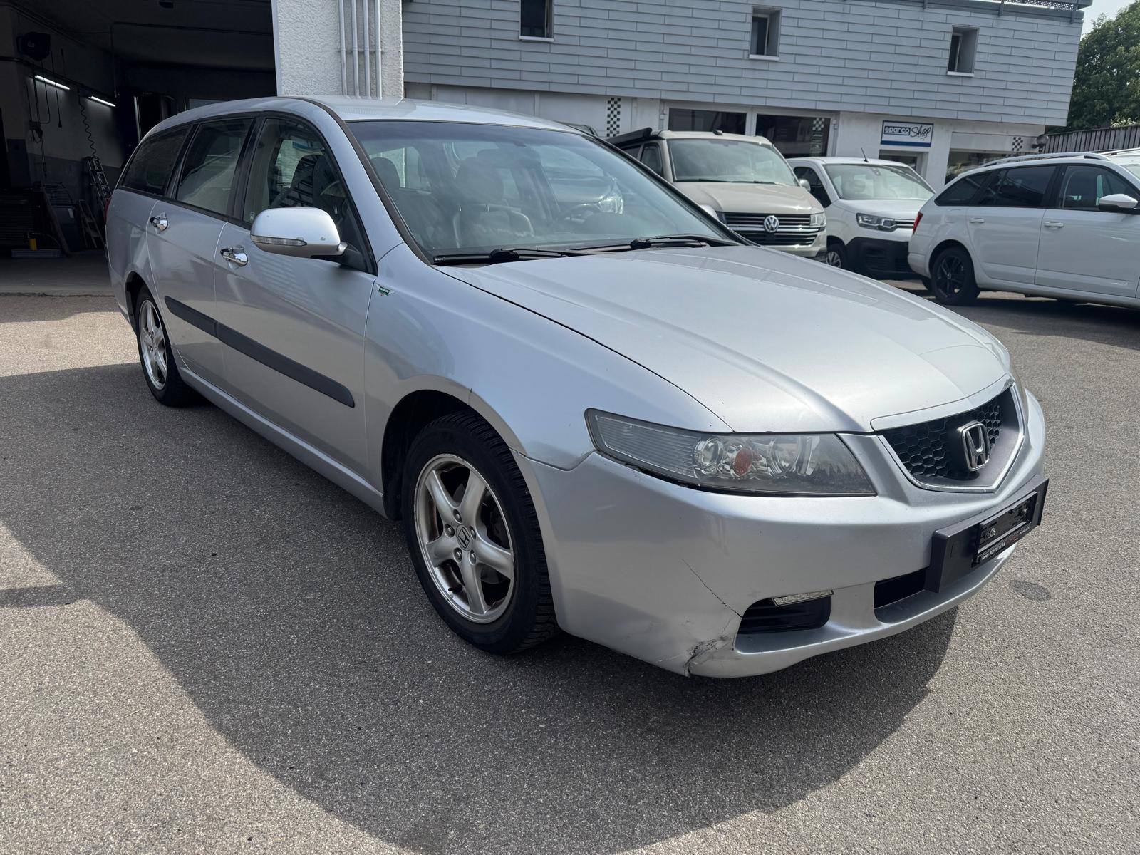 HONDA Accord Tourer 2.0i-image-0