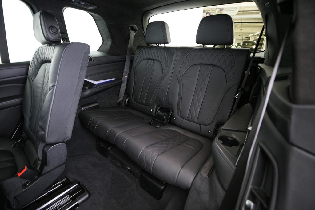 BMW X7 30d xDrive-image-13