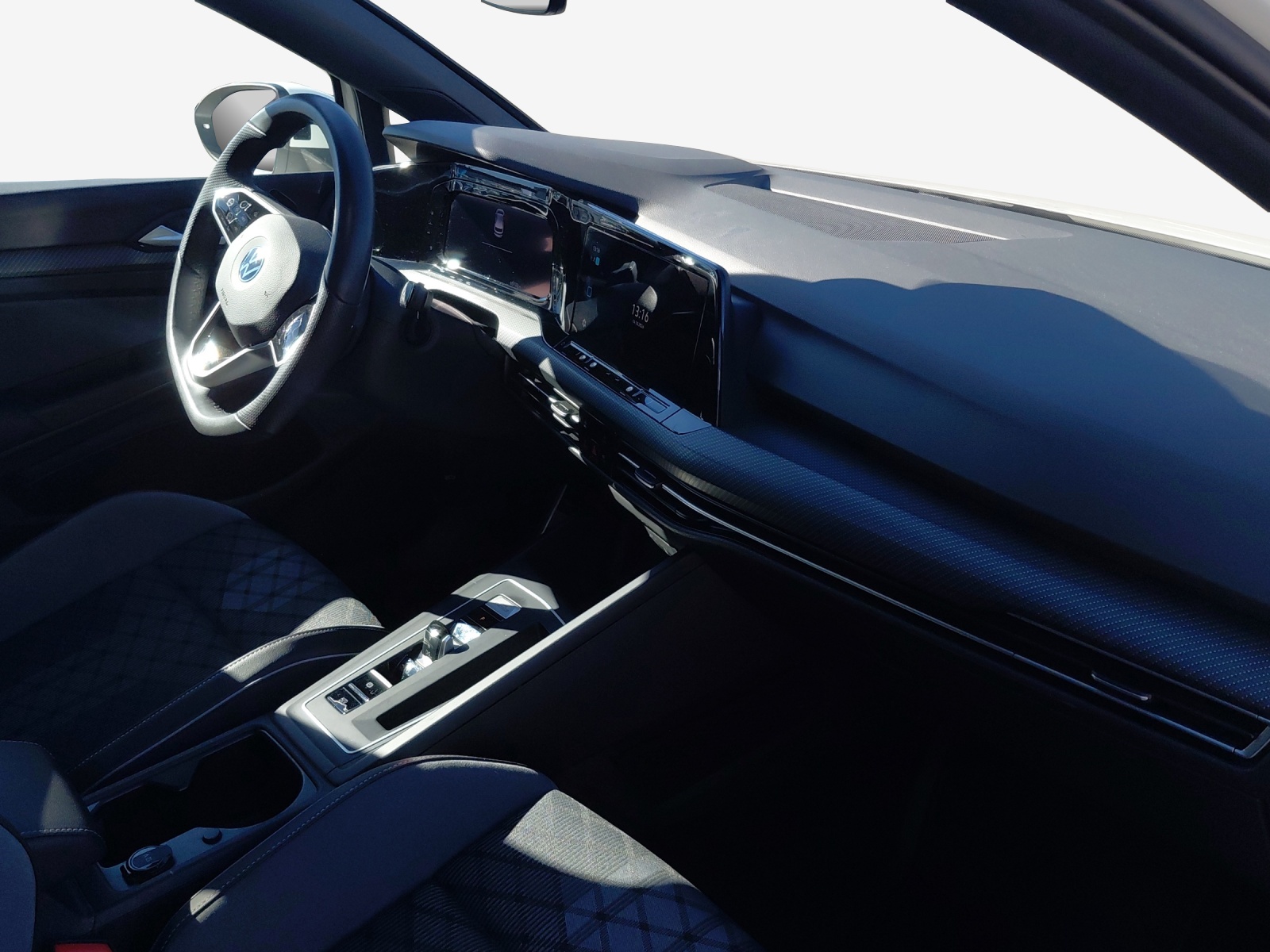 VW Golf 2.0 TSI R-Line DSG 4 Motion-image-14