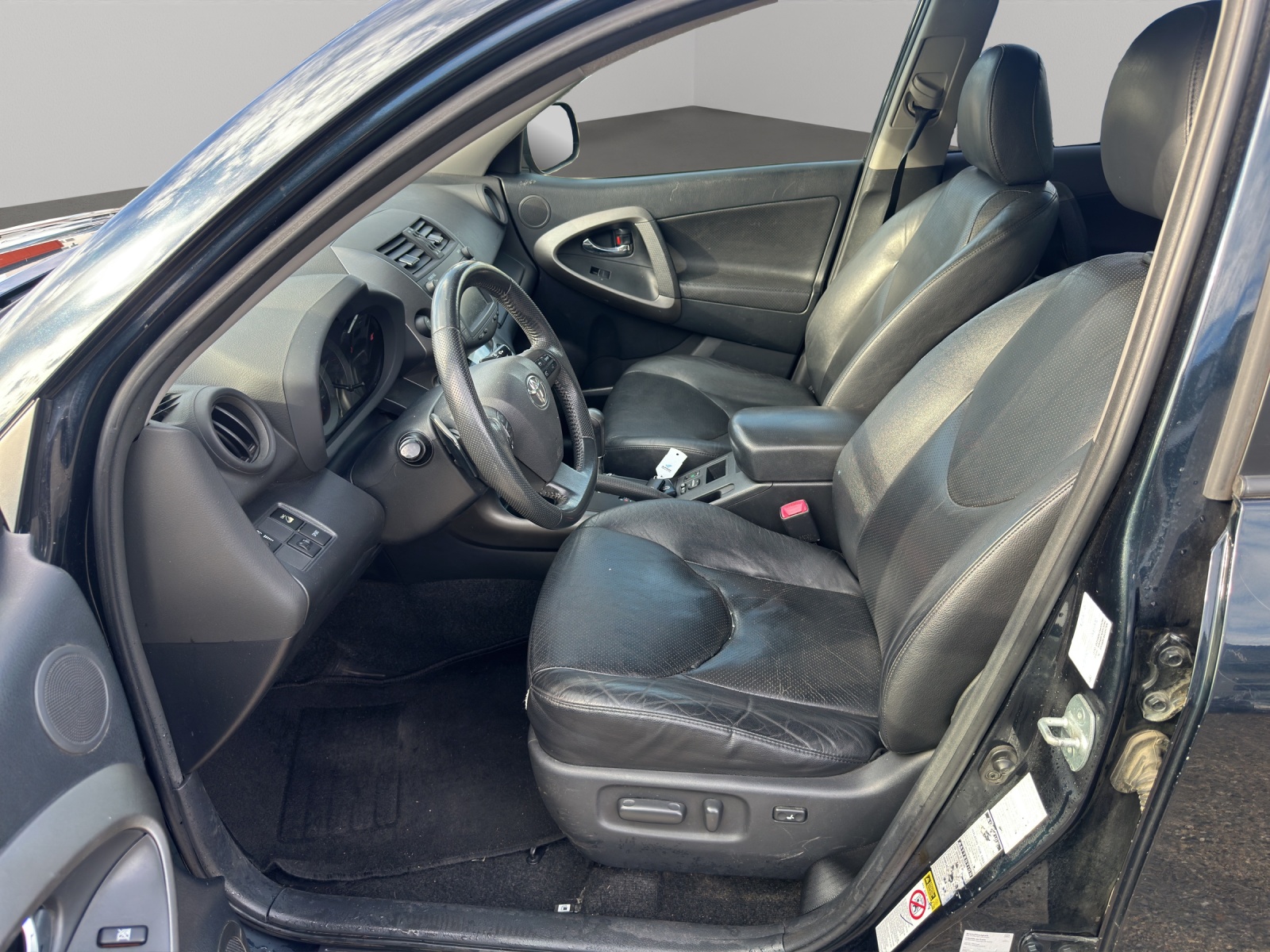 TOYOTA RAV-4 2.2D-CAT Linea Sol Premium AT-image-9