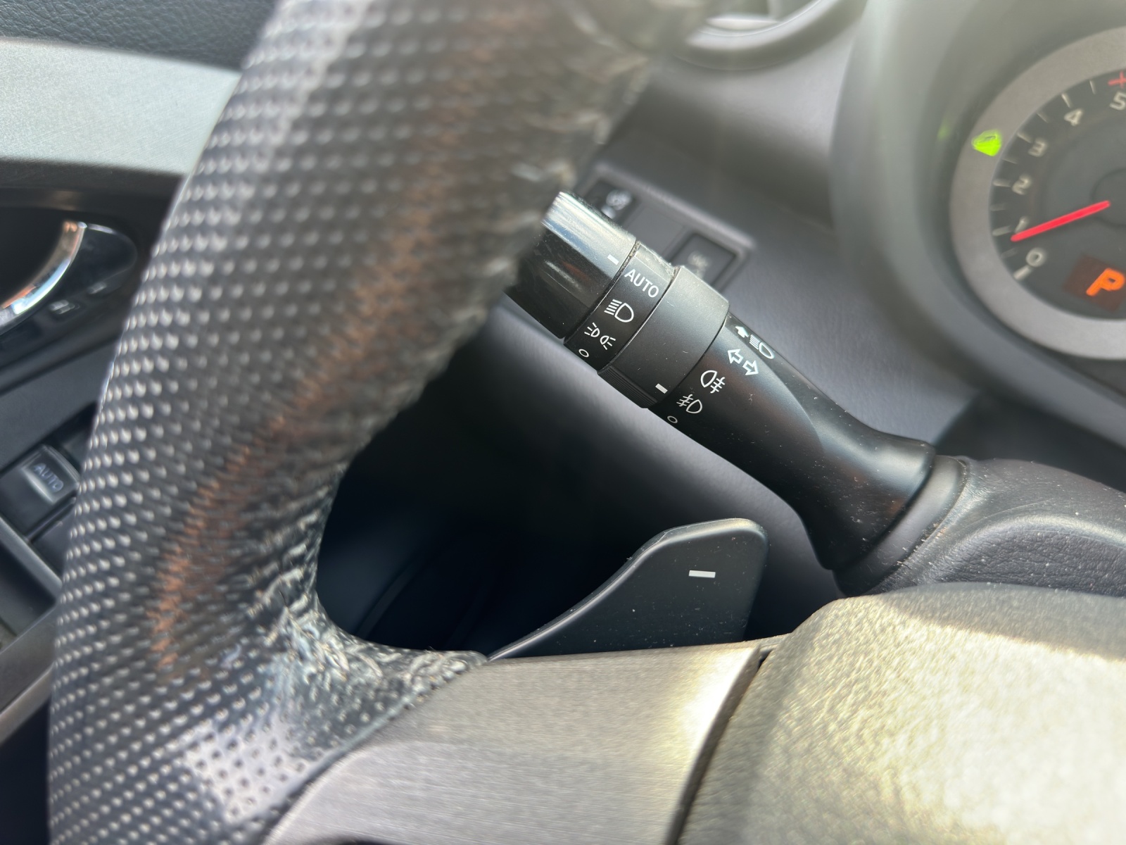 TOYOTA RAV-4 2.2D-CAT Linea Sol Premium AT-image-12