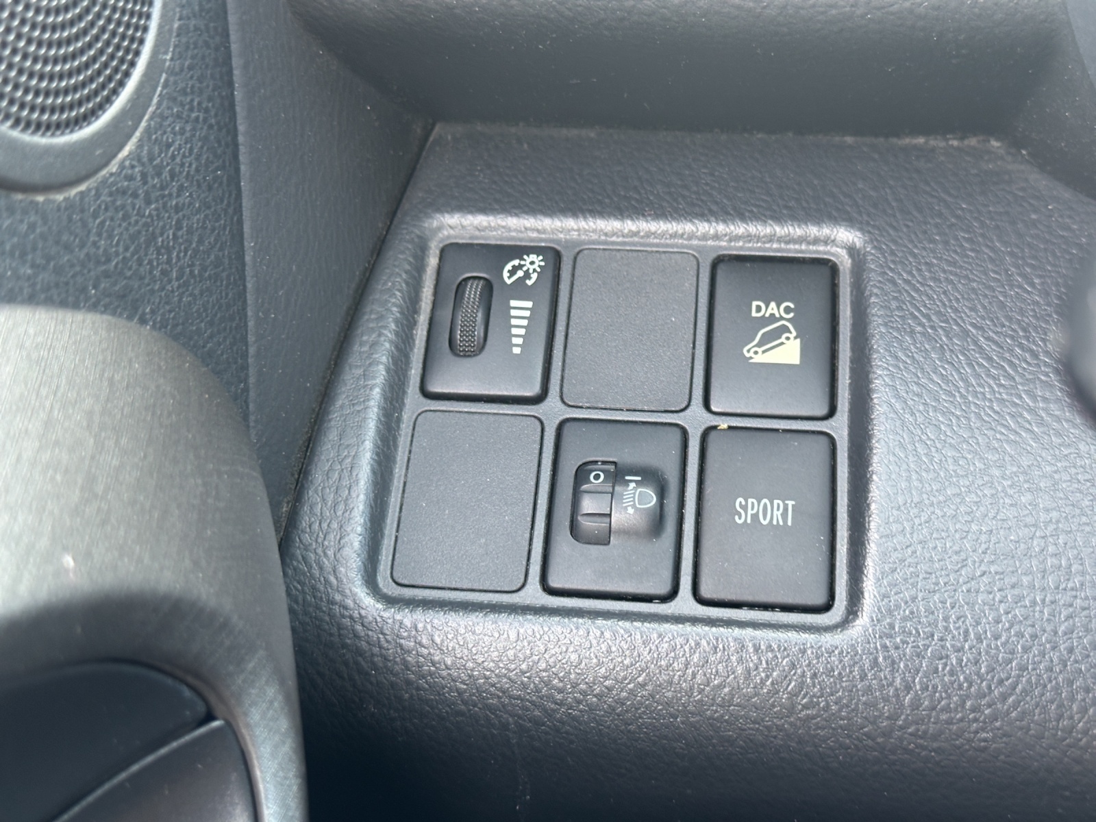 TOYOTA RAV-4 2.2D-CAT Linea Sol Premium AT-image-21