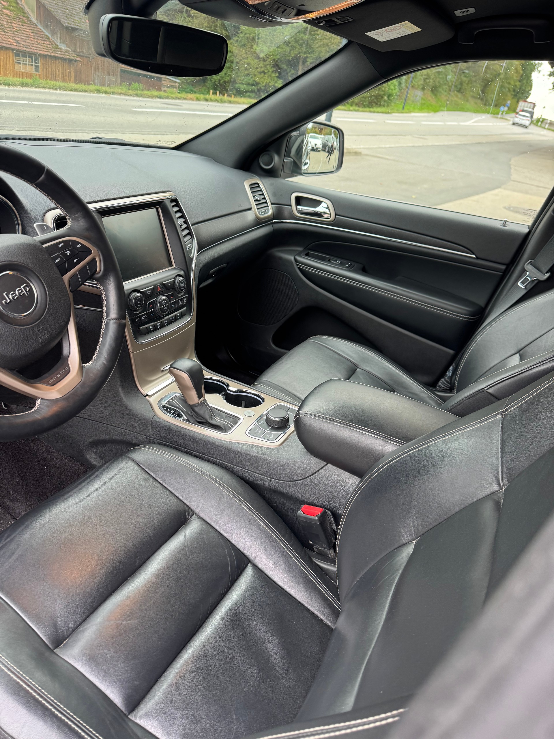 JEEP Grand Cherokee 3.0 CRD Limited Automatic-image-5