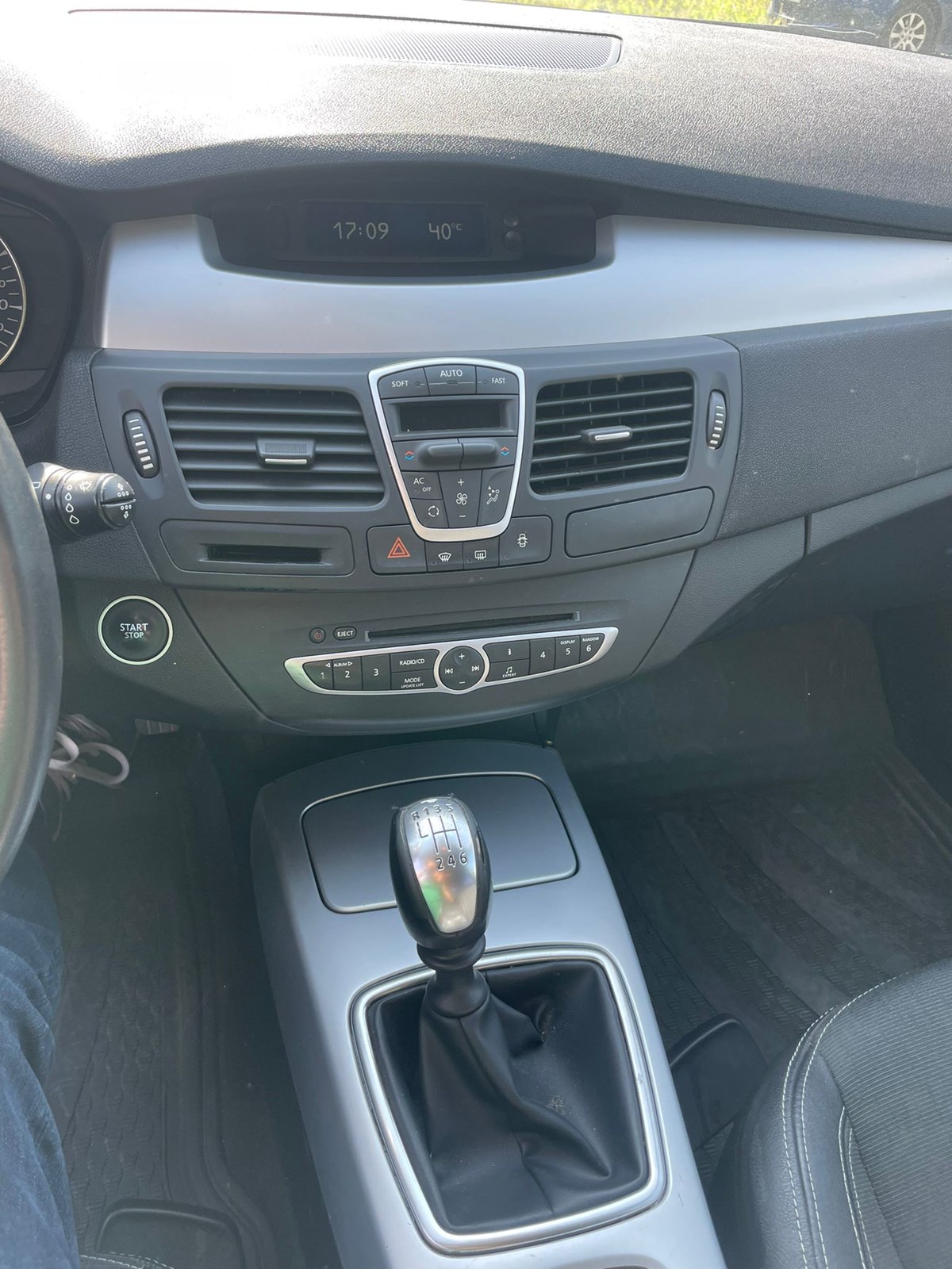 RENAULT Laguna 2.0 dCi Dynamique-image-6