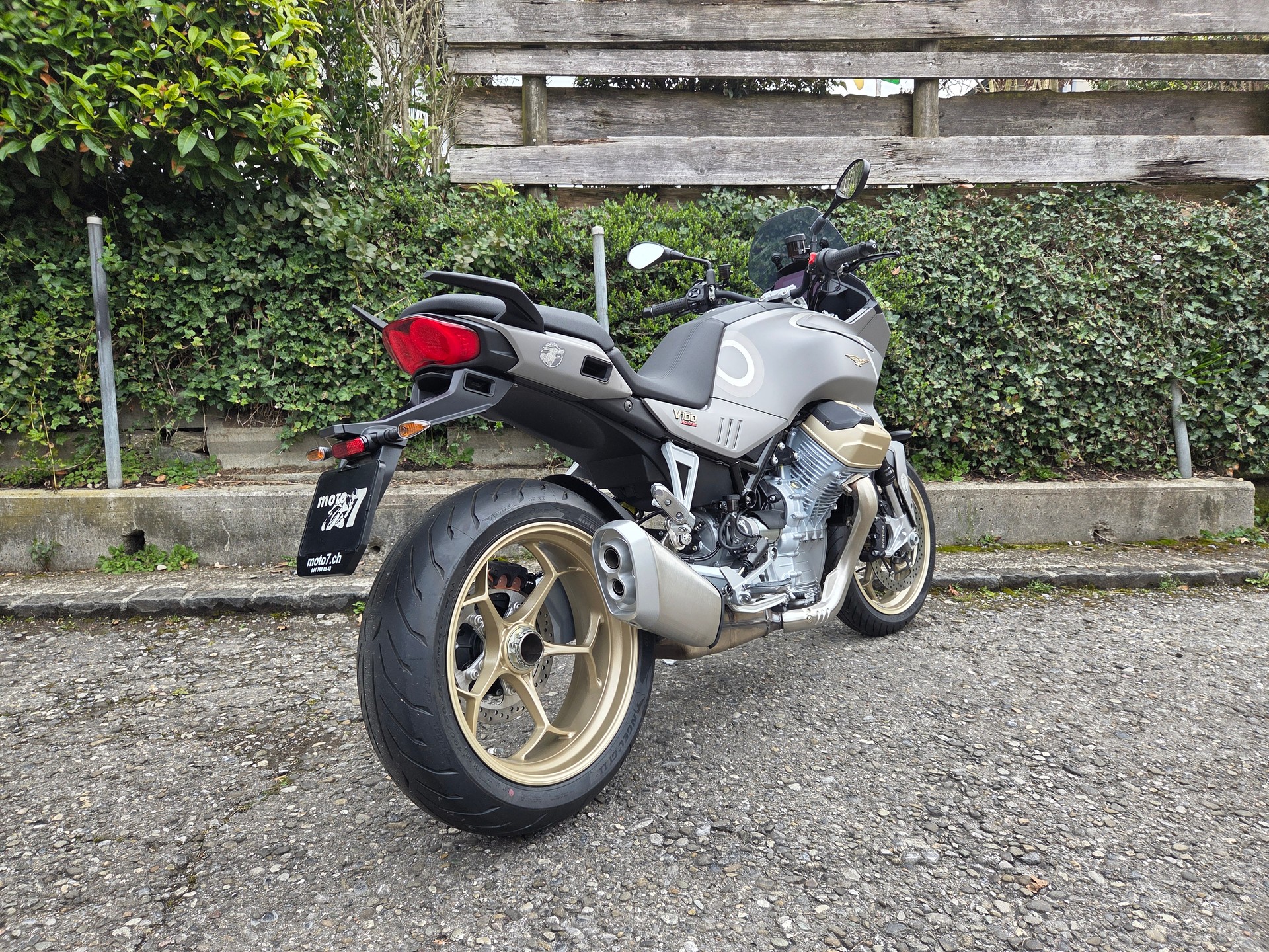 MOTO GUZZI V100 Mandello Aviazione Navale-showroom-element-2