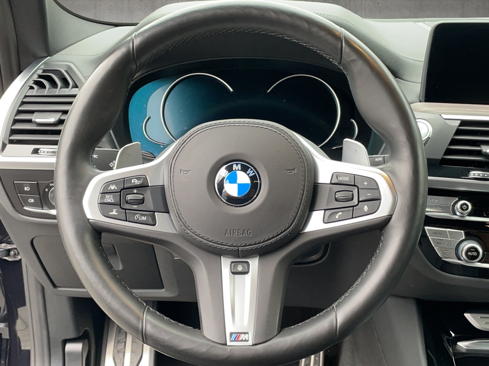 BMW X3 M40i-image-9
