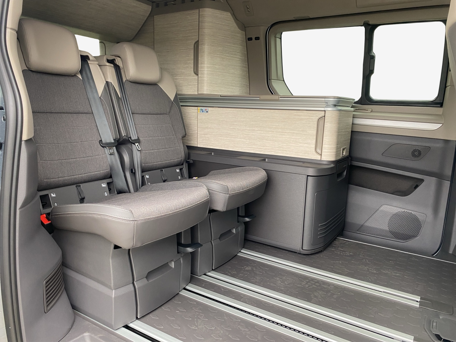 VW California 2.0 TDI Ocean-image-11