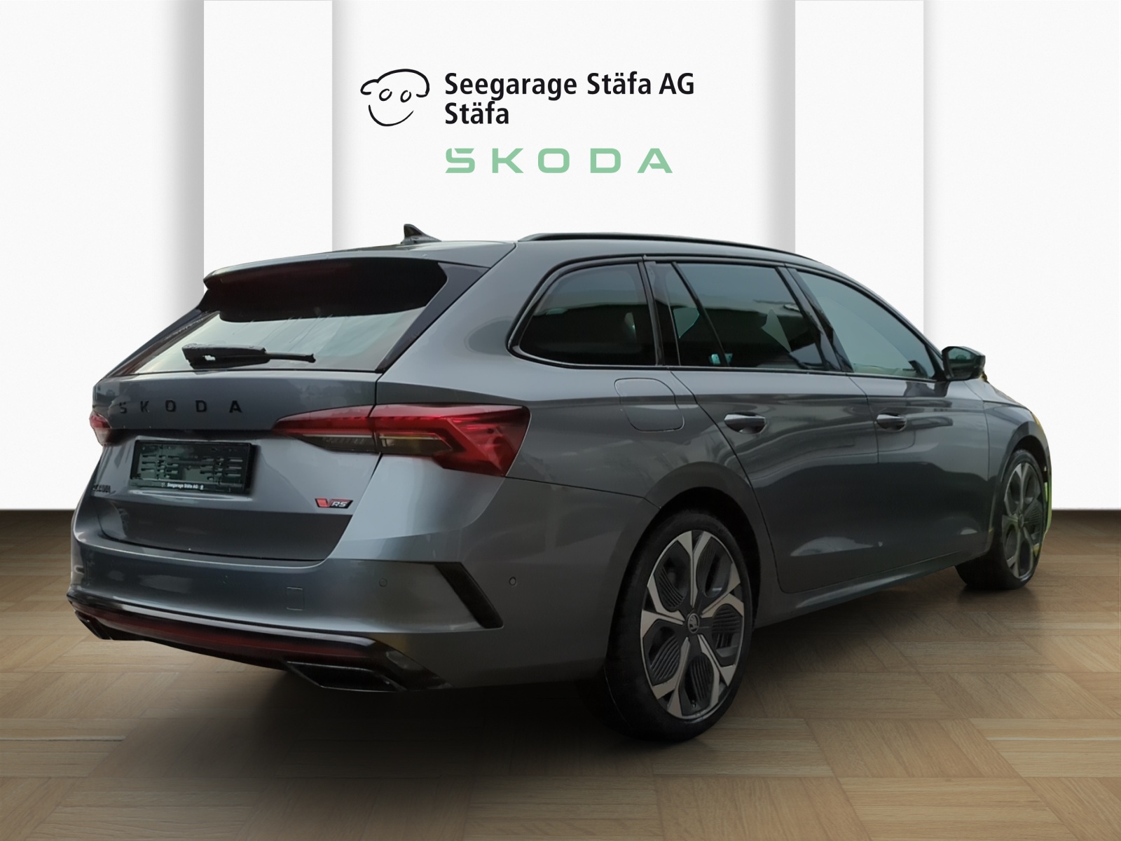 SKODA Octavia Combi 2.0 TSI DSG RS-image-4