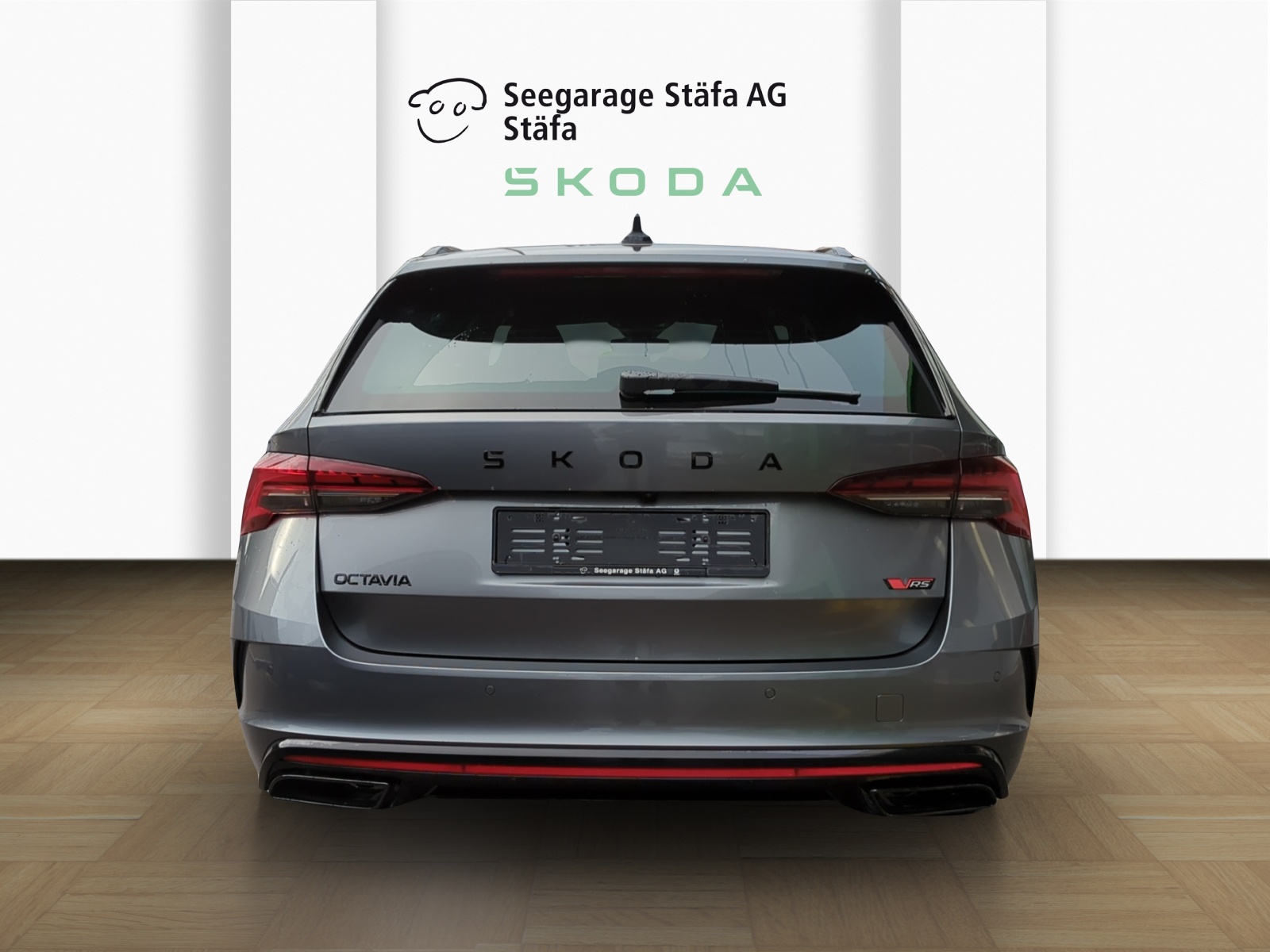 SKODA Octavia Combi 2.0 TSI DSG RS-image-3