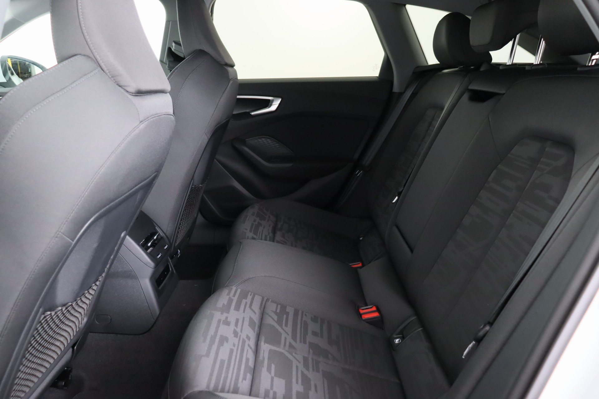 AUDI A5 Avant TDI 150 kW Attraction S tronic-image-12