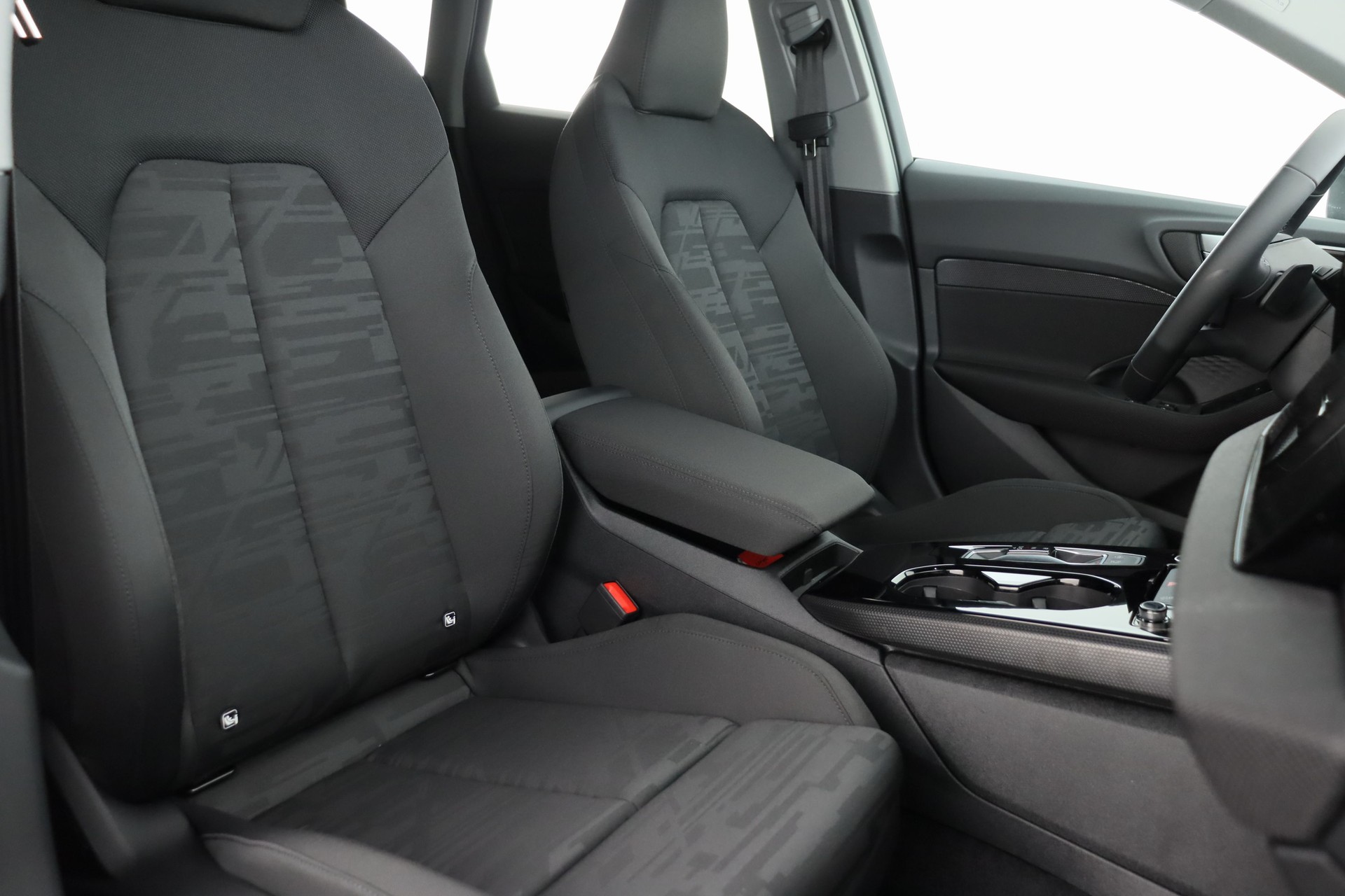 AUDI A5 Avant TDI 150 kW Attraction S tronic-image-13