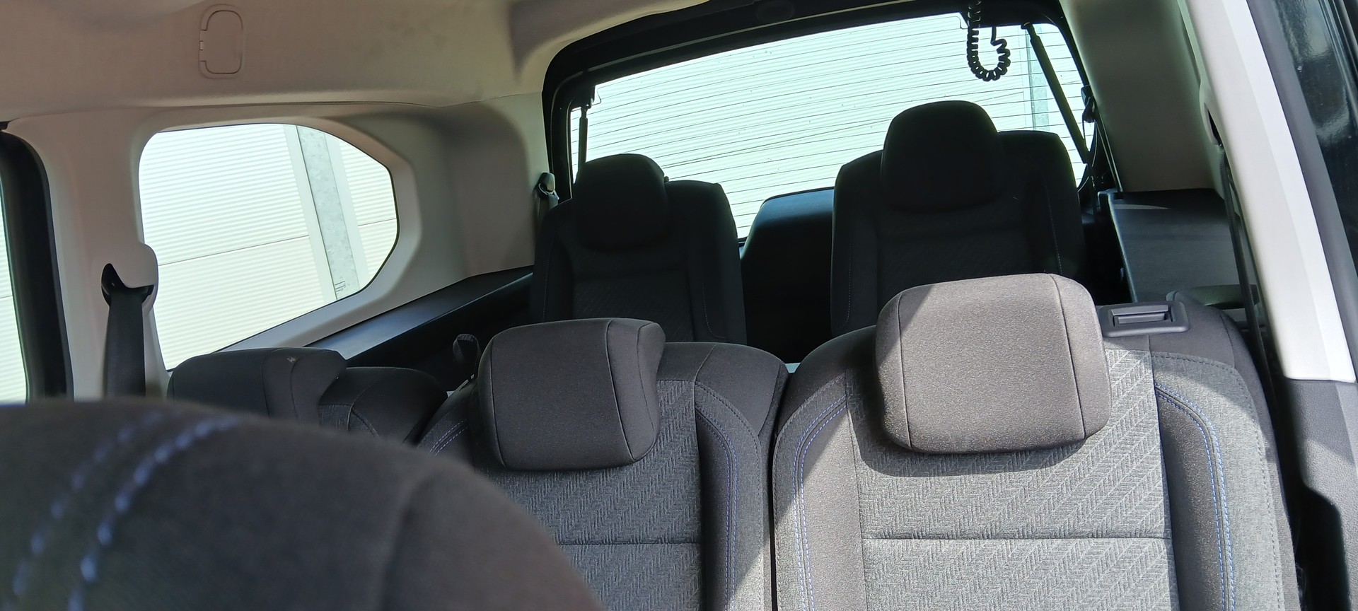 PEUGEOT Rifter Long 1.2 PureTech 7PL Allure Pack EAT8-image-6