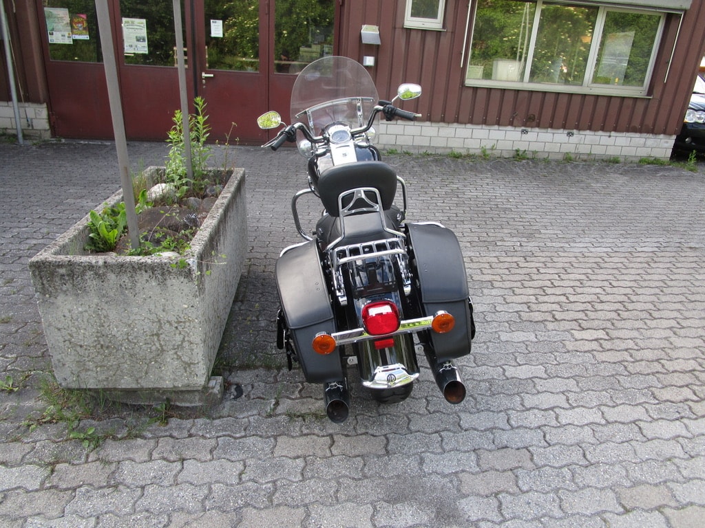 HARLEY-DAVIDSON FLHRC Road King Classic 103 ABS-image-4