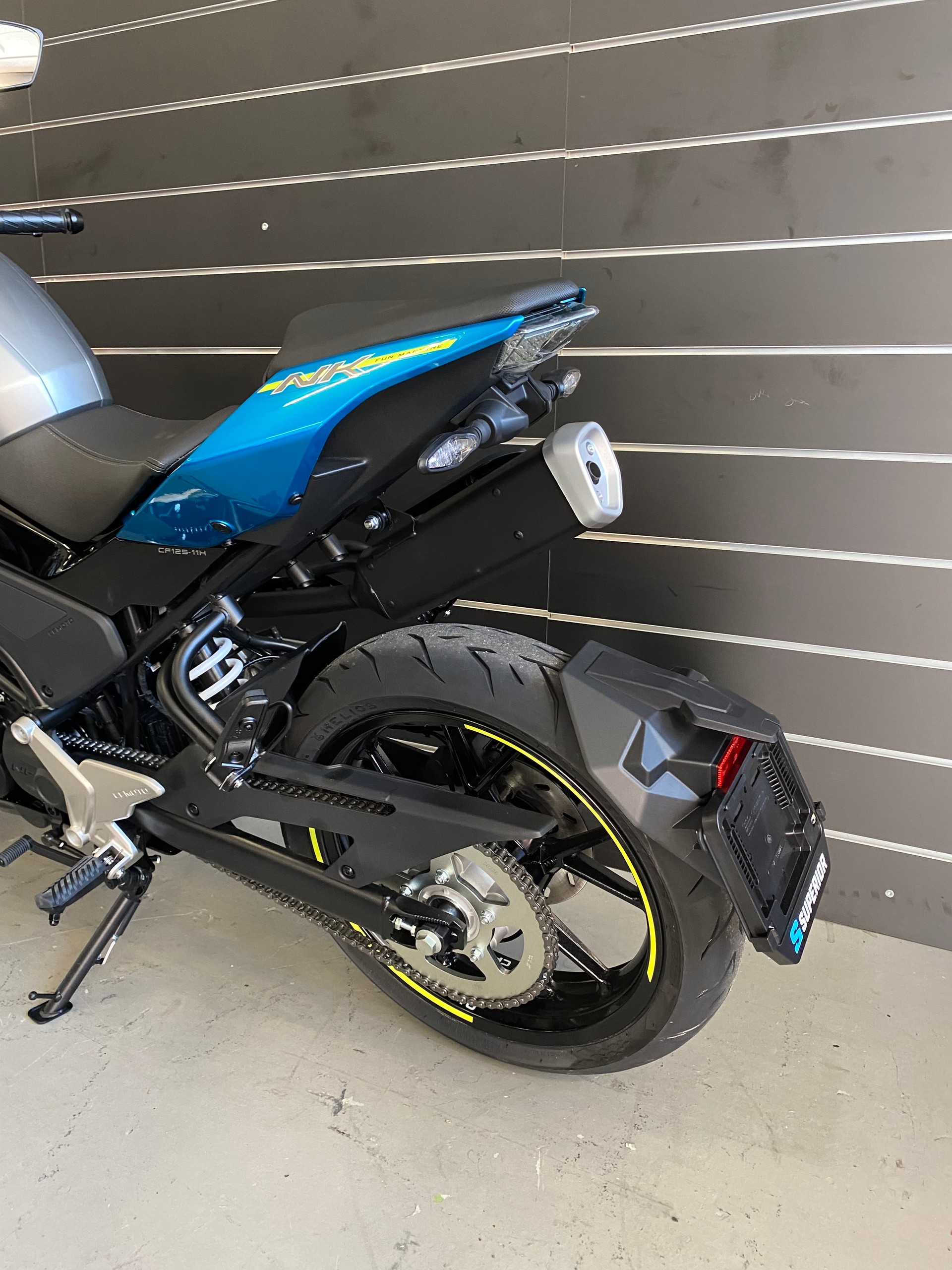 CF MOTO 125NK-showroom-element-3