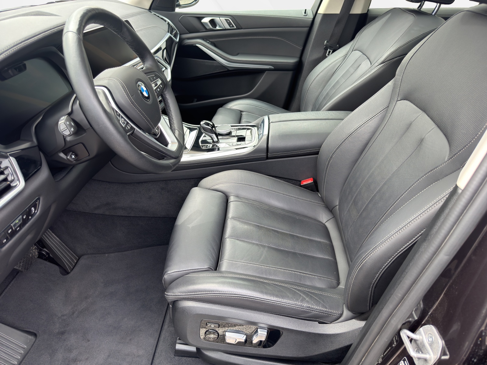 BMW X5 xDrive 25d xLine-image-9