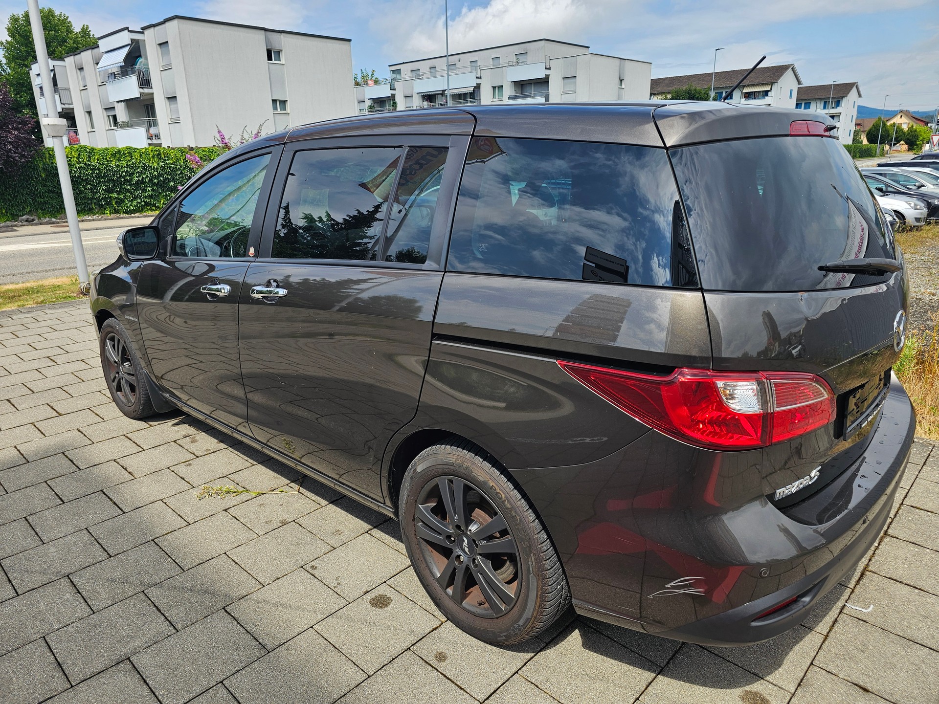 MAZDA 5 2.0 16V Voila ma Suisse Edition+ Activematic-image-4