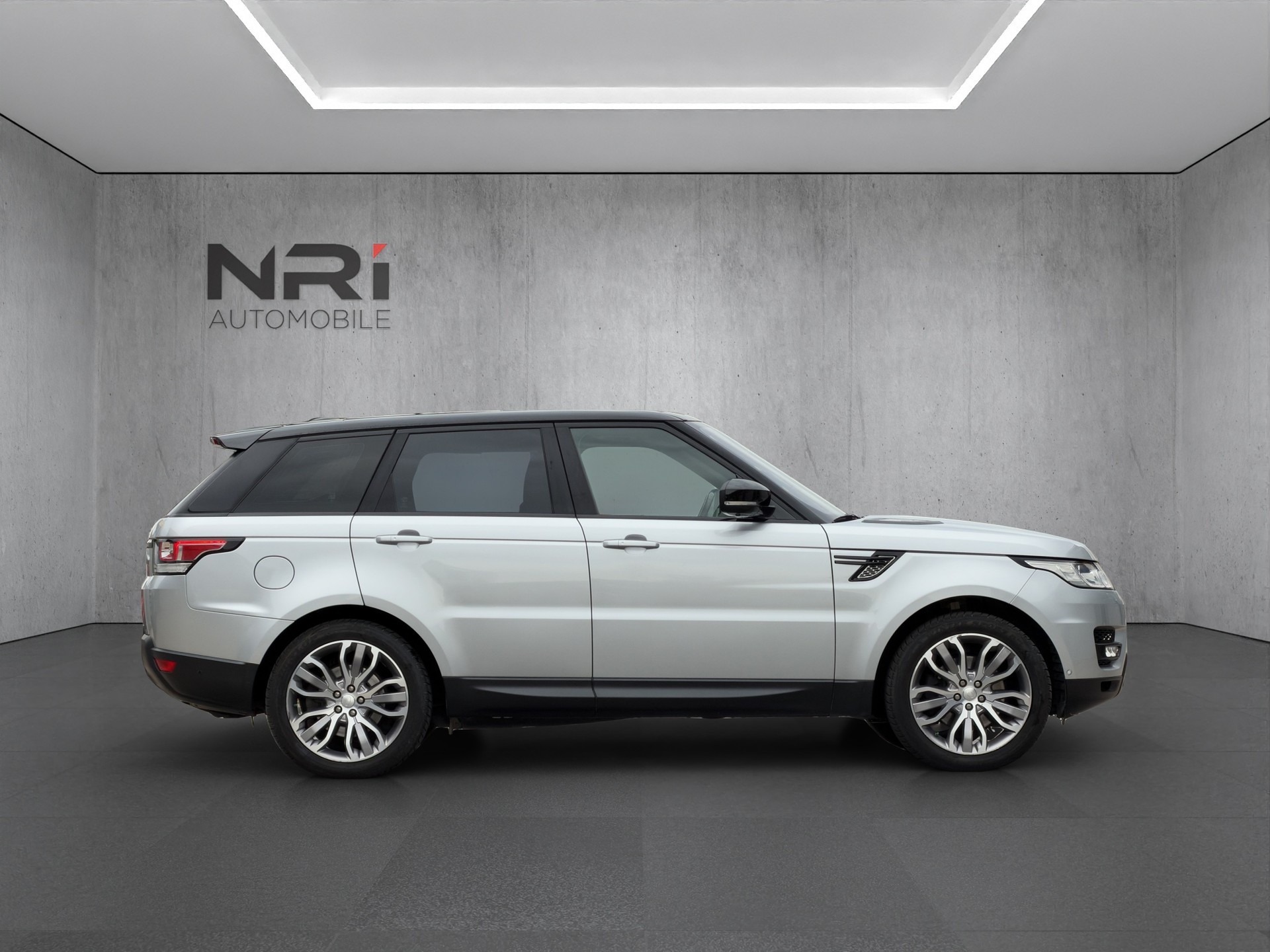 LAND ROVER Range c-image-3