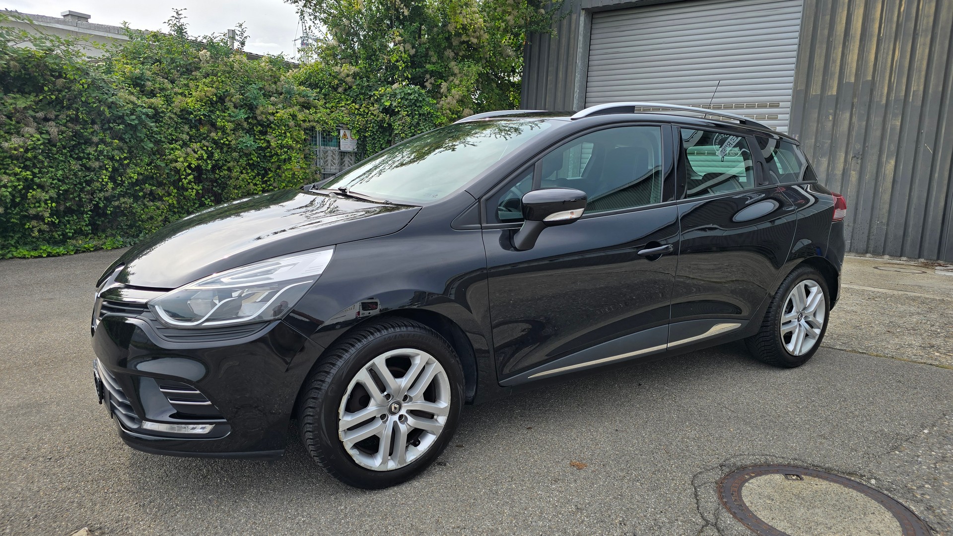 RENAULT Clio Grandtour 1.2 16V Life-image-1