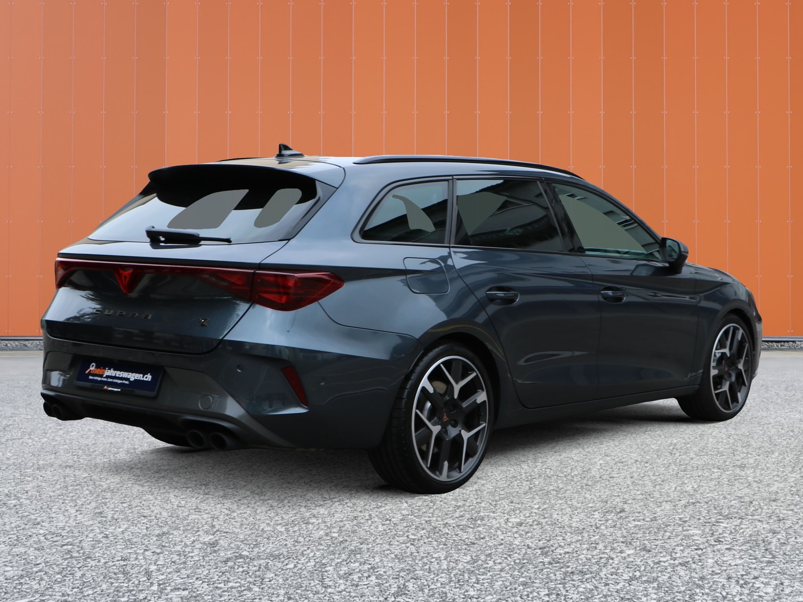 CUPRA LEON ST 2.0 TSI VZ DSG 4Drive-showroom-element-1
