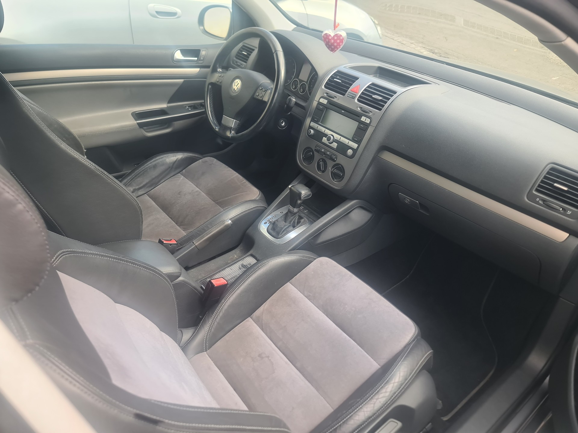 VW Golf 1.4 TSI GT Sport DSG-image-12