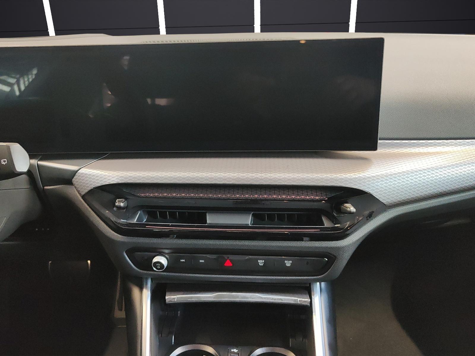 BMW 320d xDrive SAG Touring-image-15