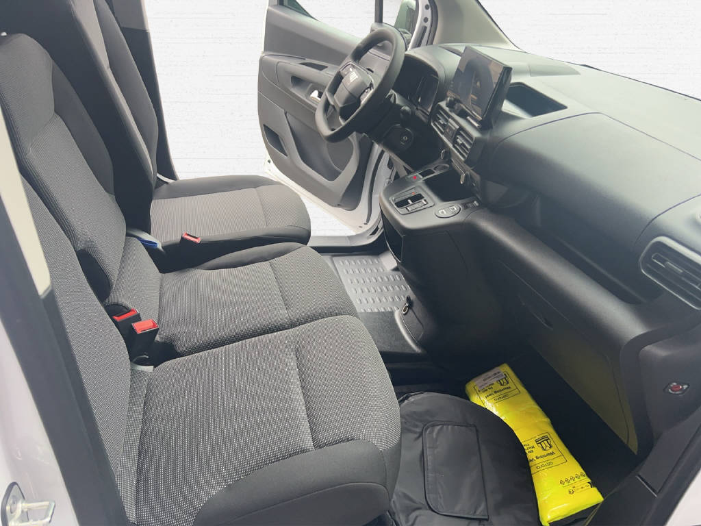 FIAT E-Doblo Kaw. L1 50 kWh Easy Pro-image-14