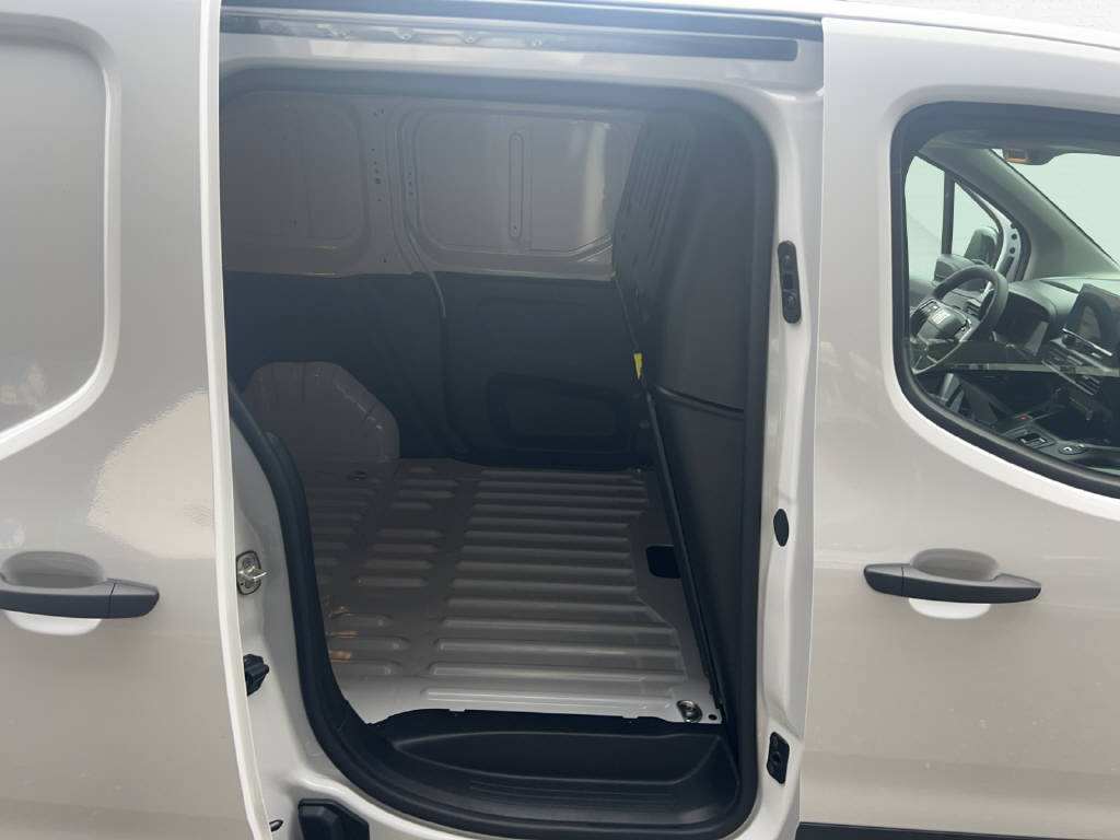FIAT E-Doblo Kaw. L1 50 kWh Easy Pro-image-8