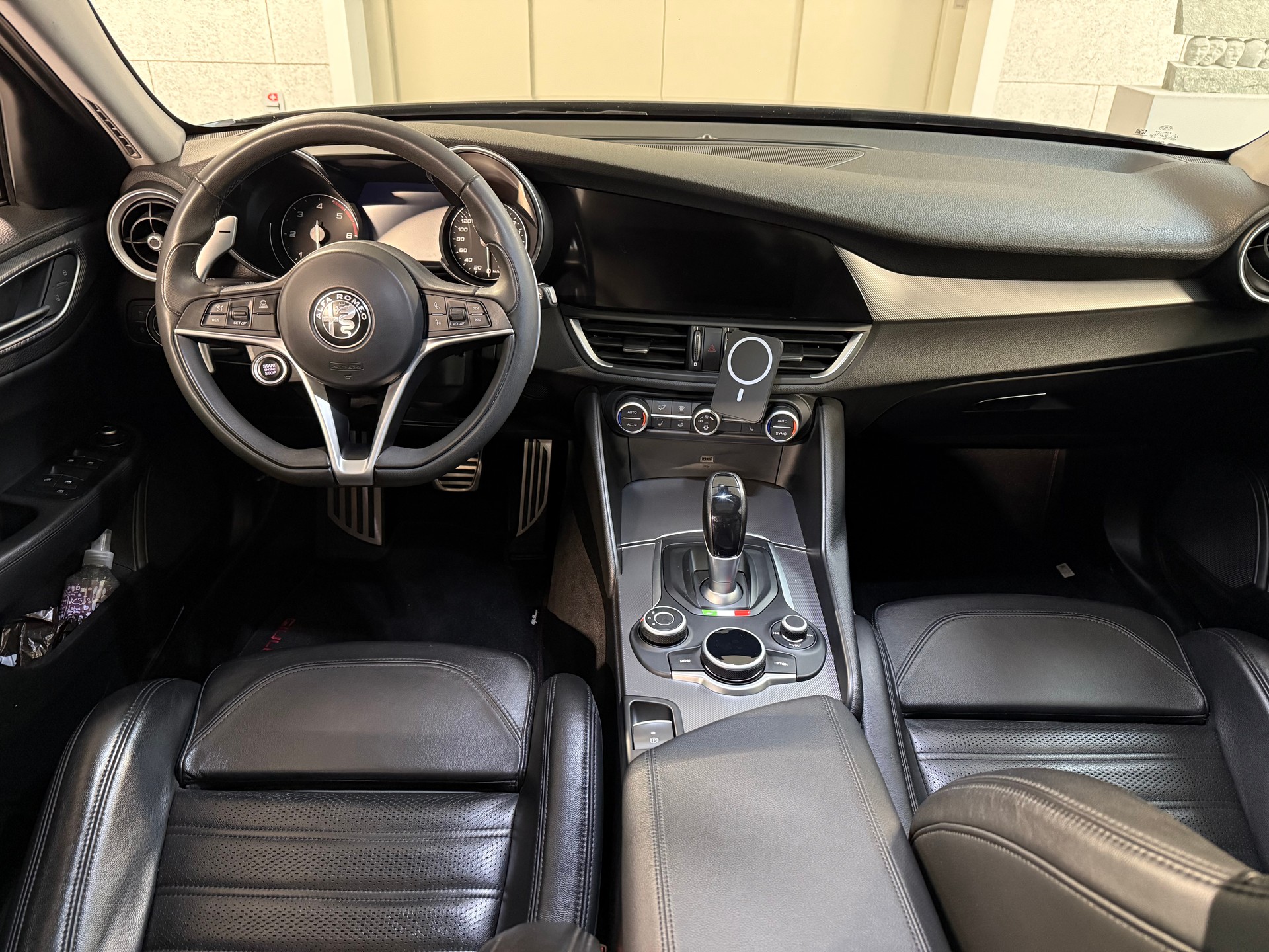 ALFA ROMEO Giulia 2.2 JTDM Veloce Q4 Automatic-image-7