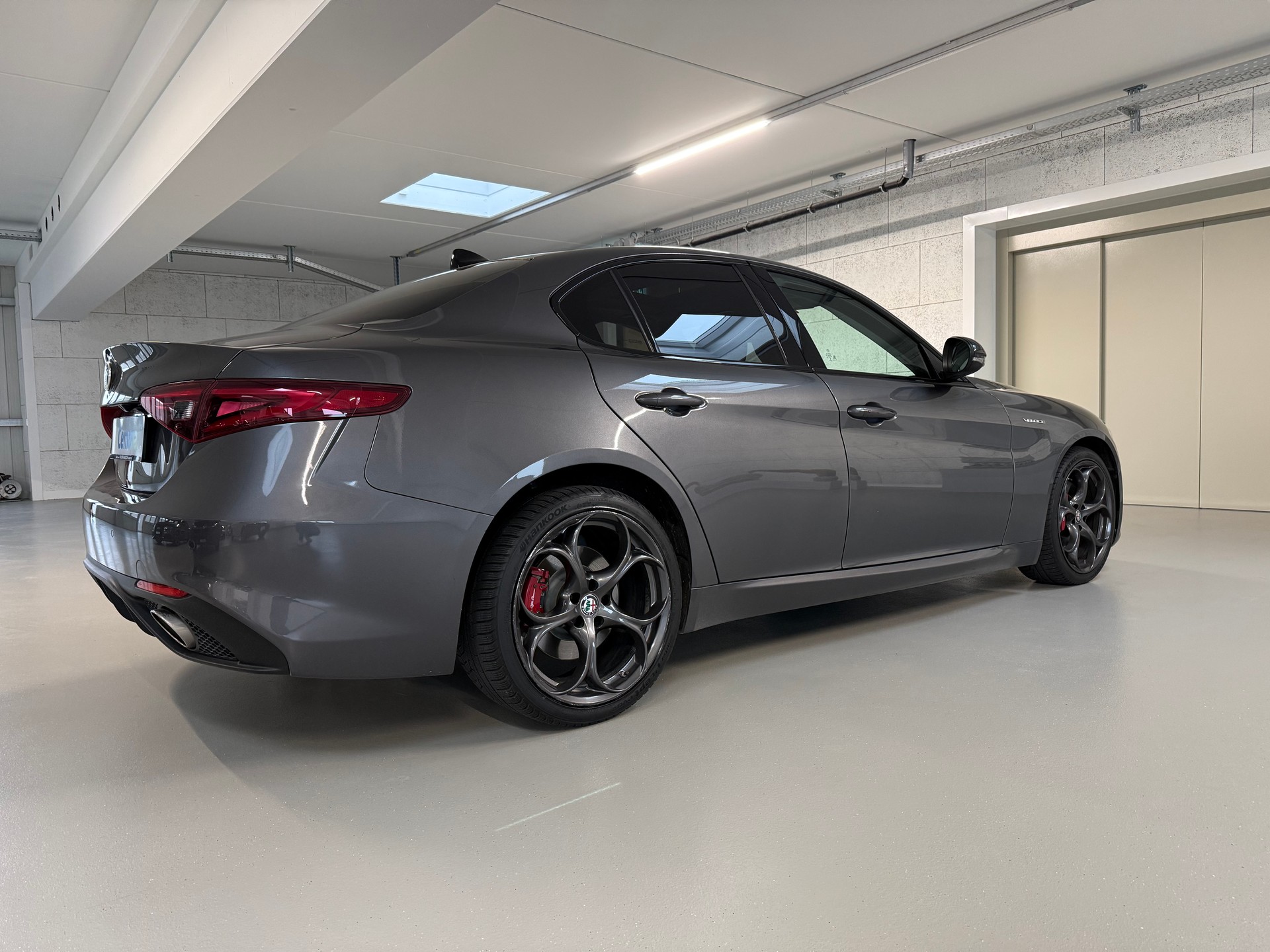 ALFA ROMEO Giulia 2.2 JTDM Veloce Q4 Automatic-image-3