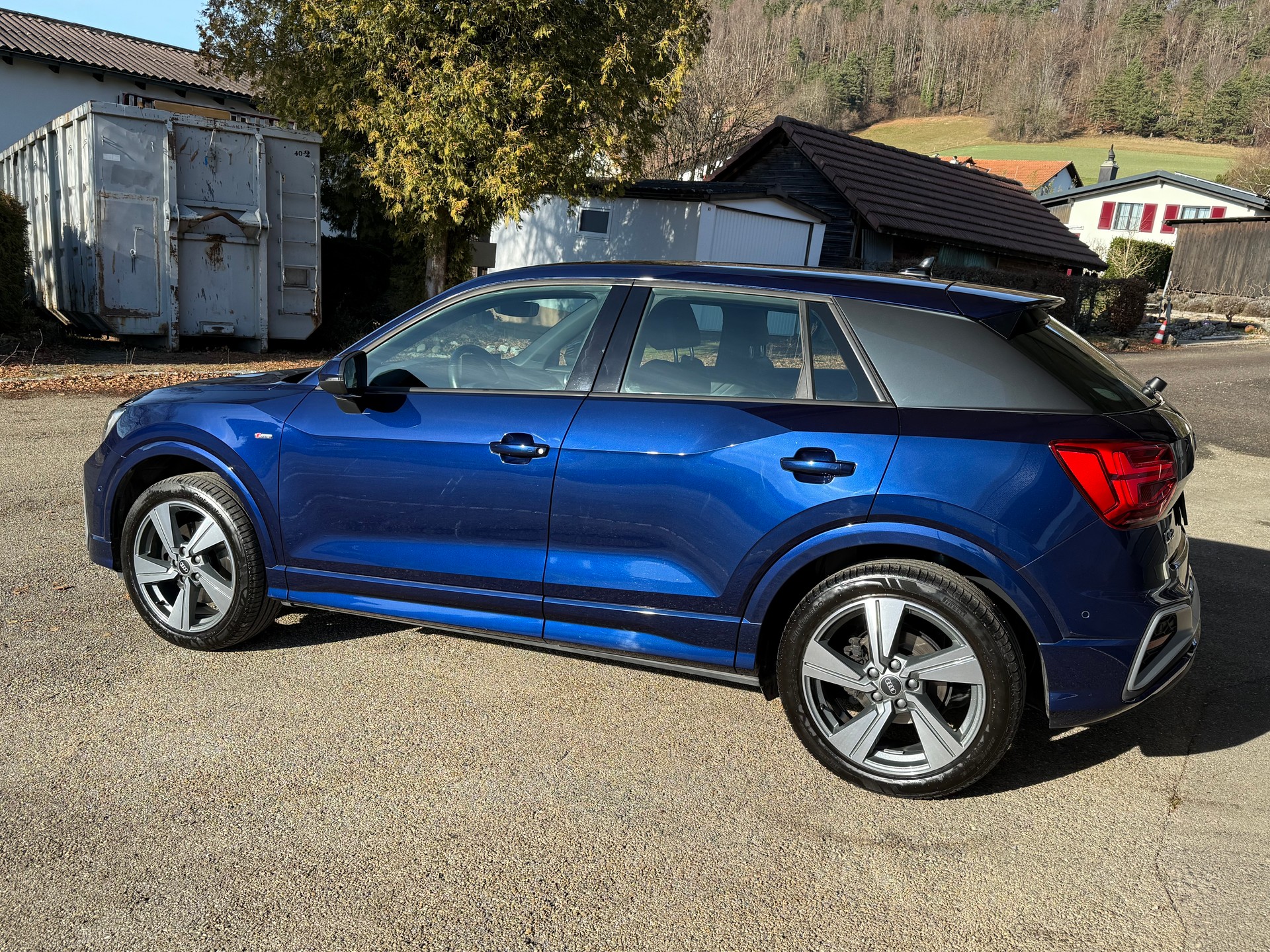 AUDI Q2 40 TFSI S line Attraction quattro S-tronic / VENDUE VERKAUFT-image-4