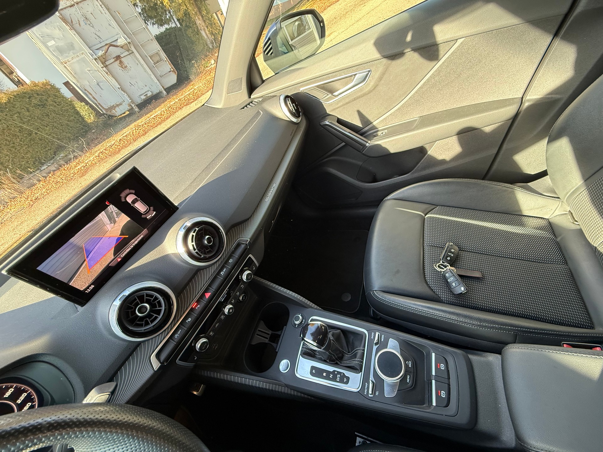 AUDI Q2 40 TFSI S line Attraction quattro S-tronic / VENDUE VERKAUFT-image-13