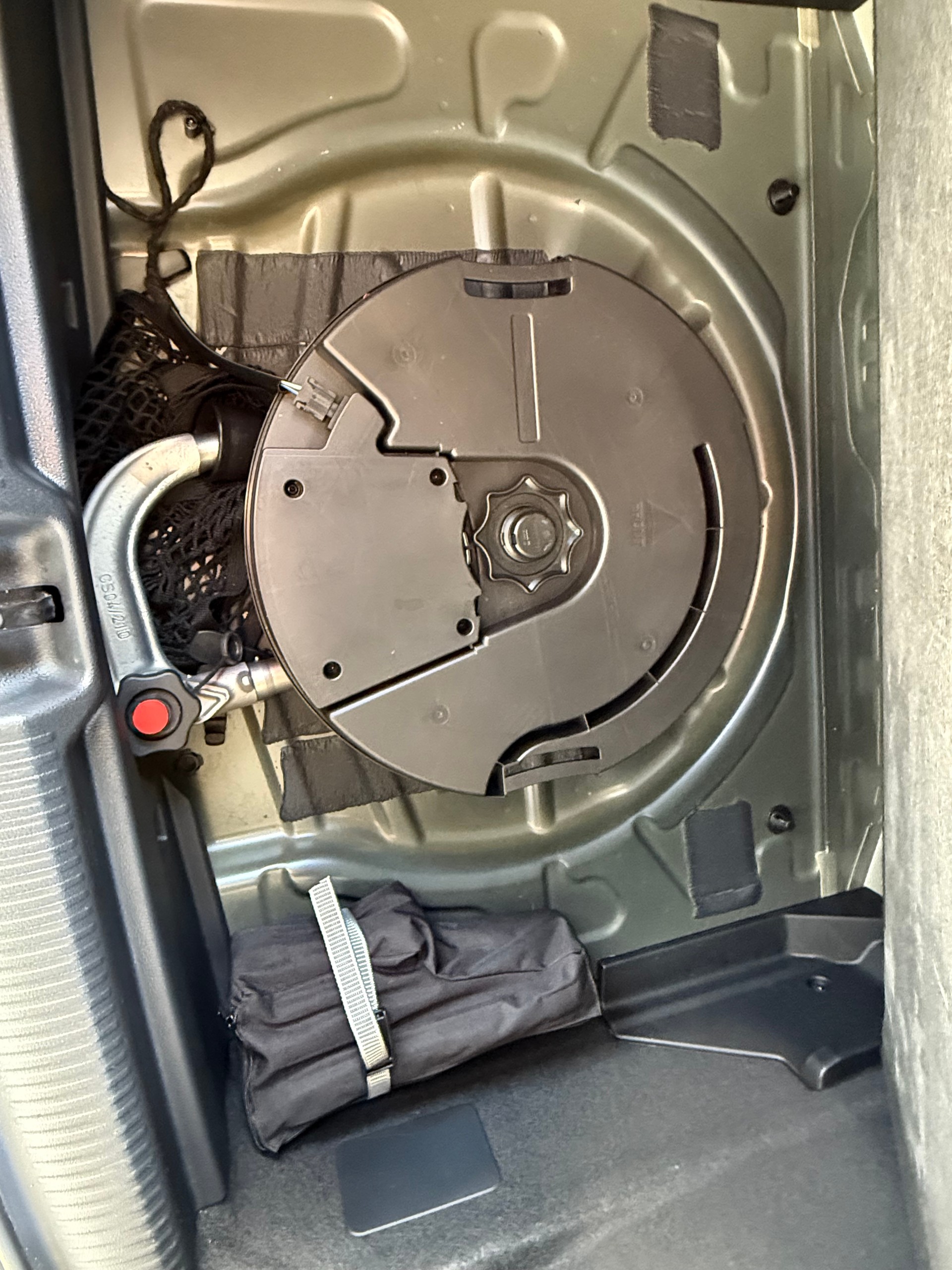 AUDI Q2 40 TFSI S line Attraction quattro S-tronic / VENDUE VERKAUFT-image-9