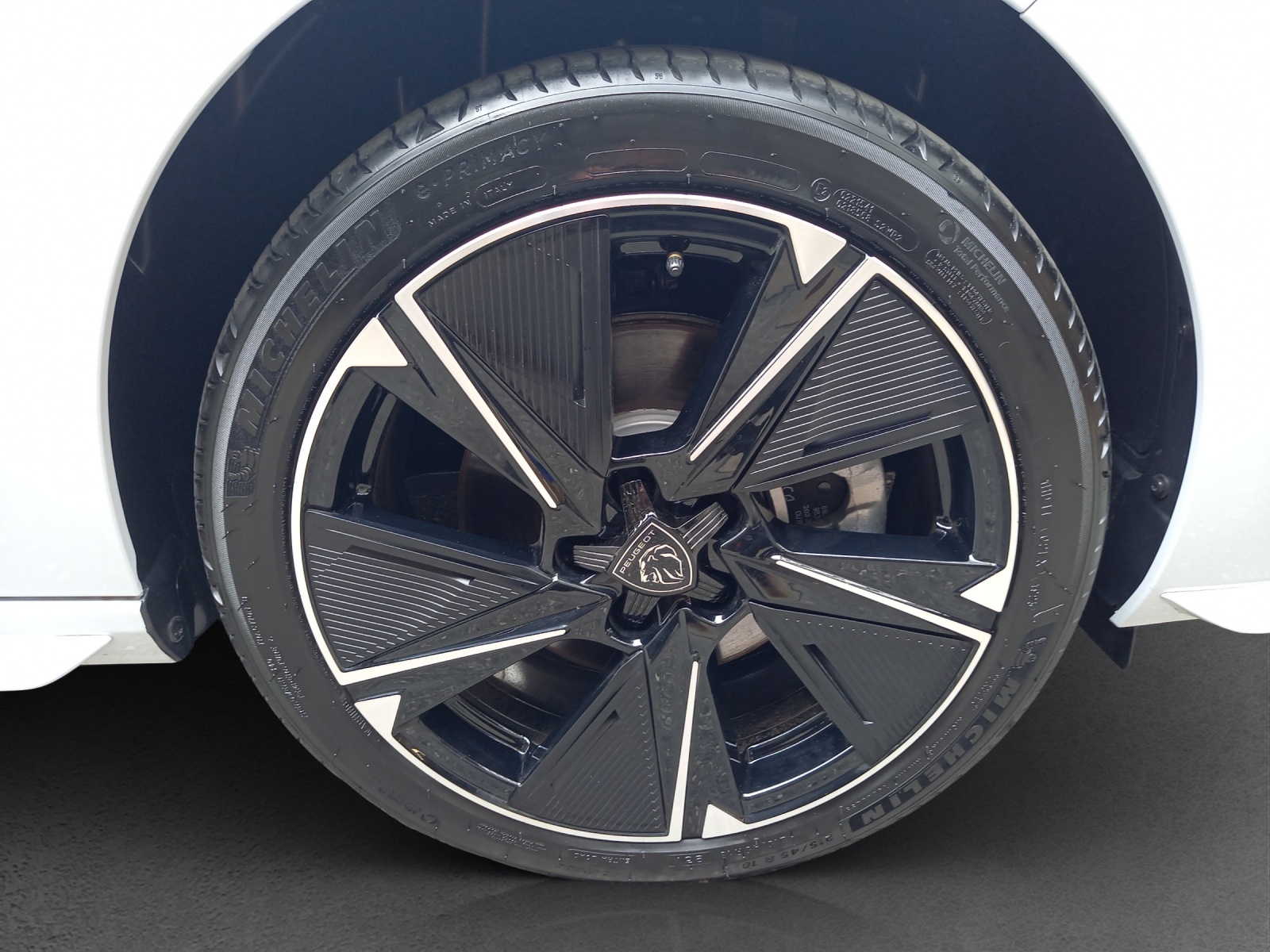 PEUGEOT 308 e-GT 54kWh-image-12