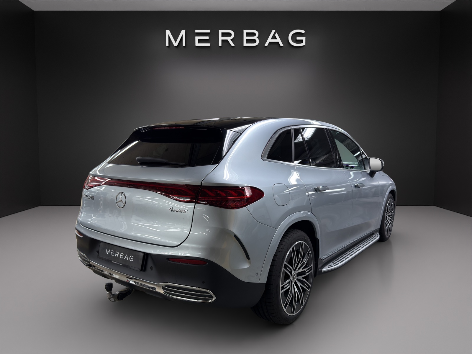 MERCEDES-BENZ EQE SUV 350 4 Matic Excellence Edition-image-4