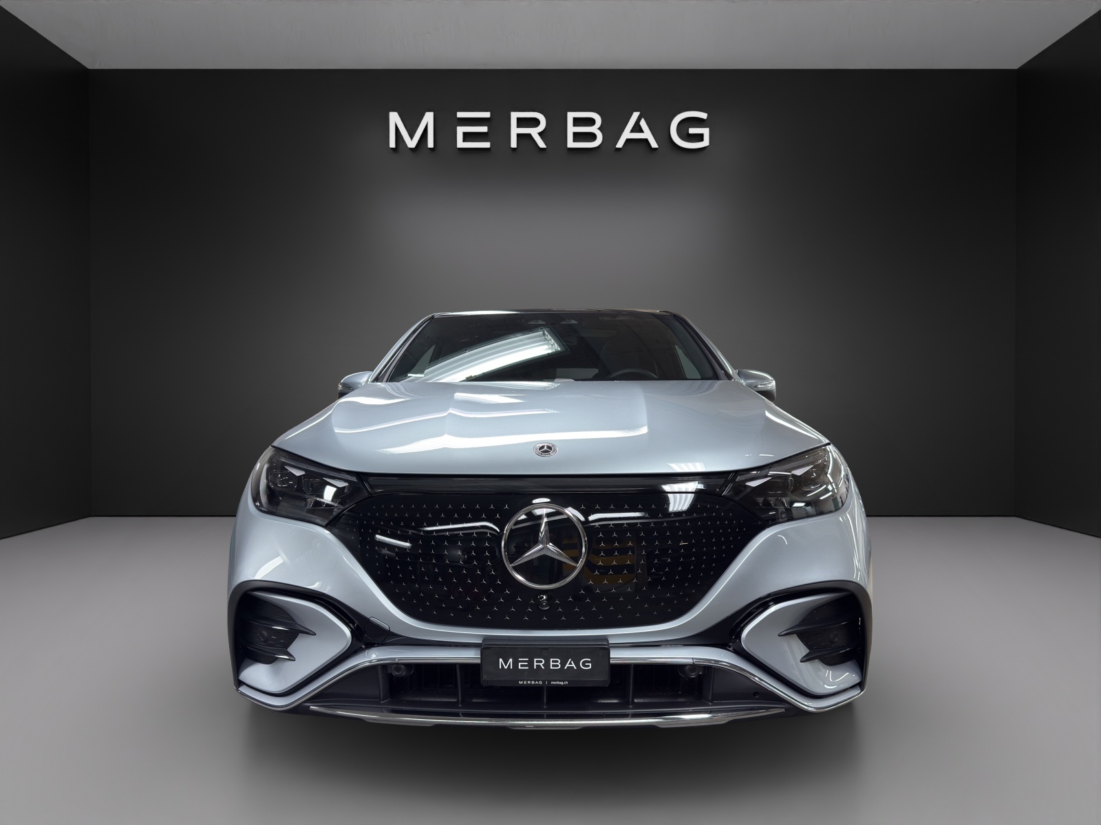 MERCEDES-BENZ EQE SUV 350 4 Matic Excellence Edition-image-6