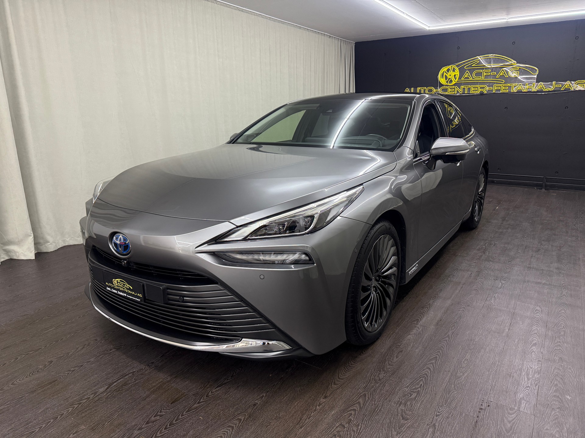 TOYOTA Mirai Fuel cell Platinum-image-0